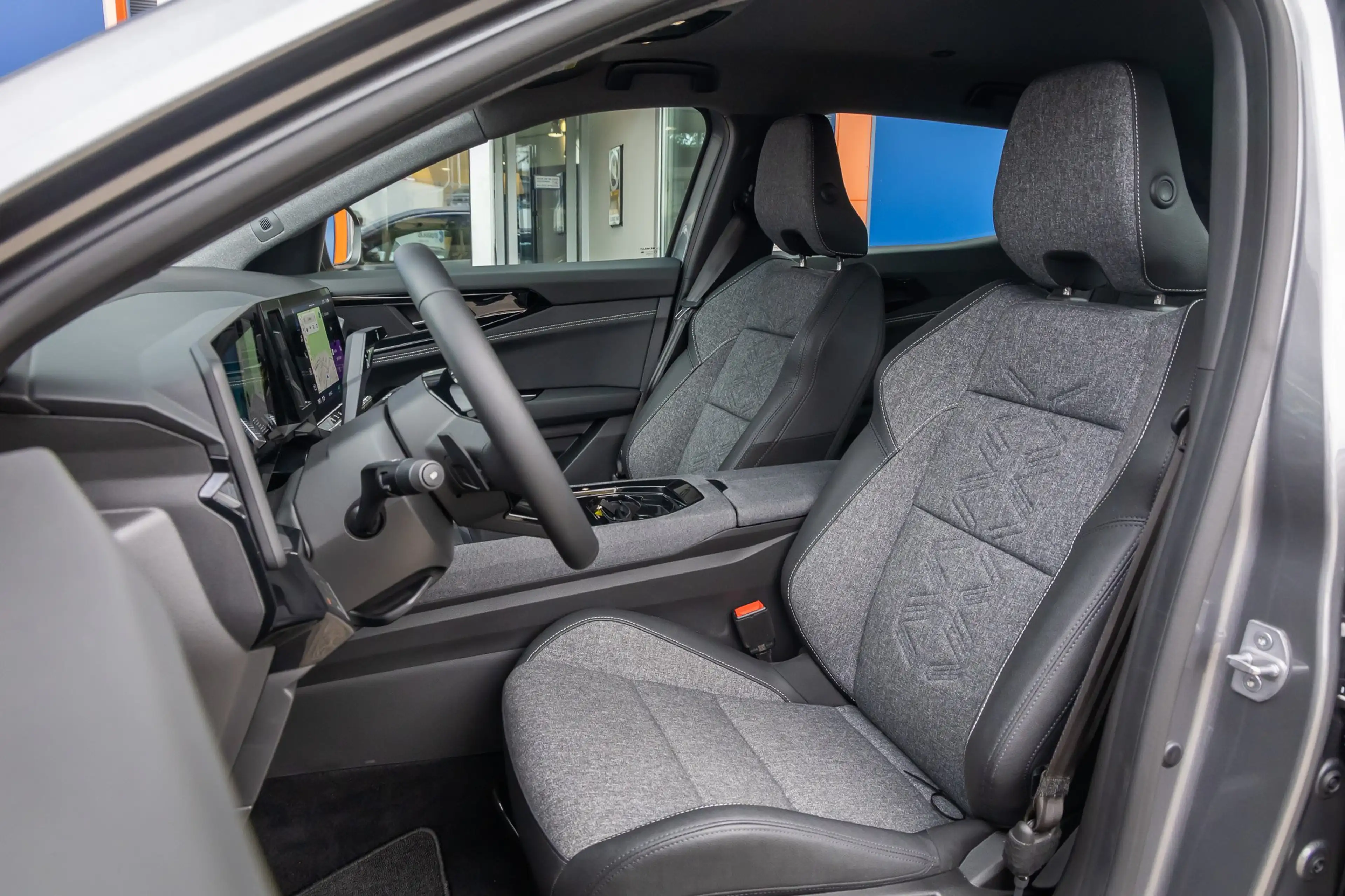 Renault Austral 1.2 E-Tech full hybrid 200 evolution | Apple Carpl — photo 13
