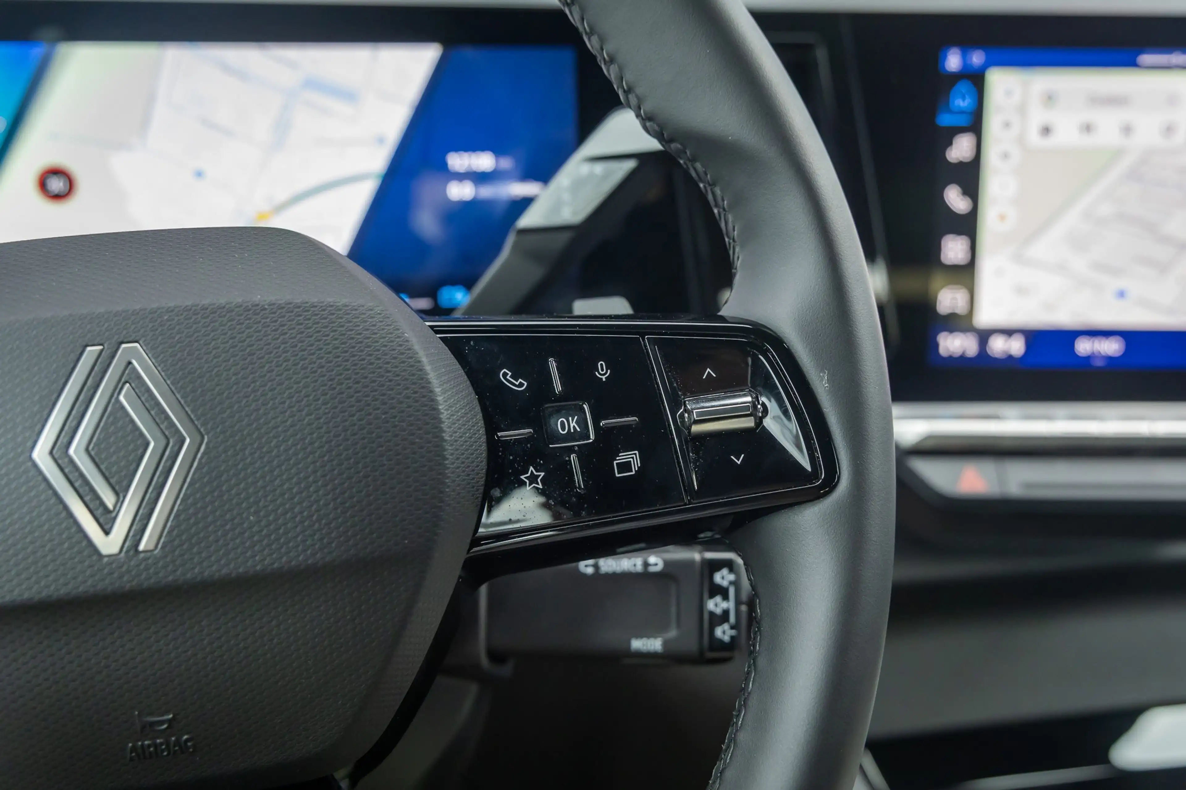 Renault Austral 1.2 E-Tech full hybrid 200 evolution | Apple Carpl — photo 25