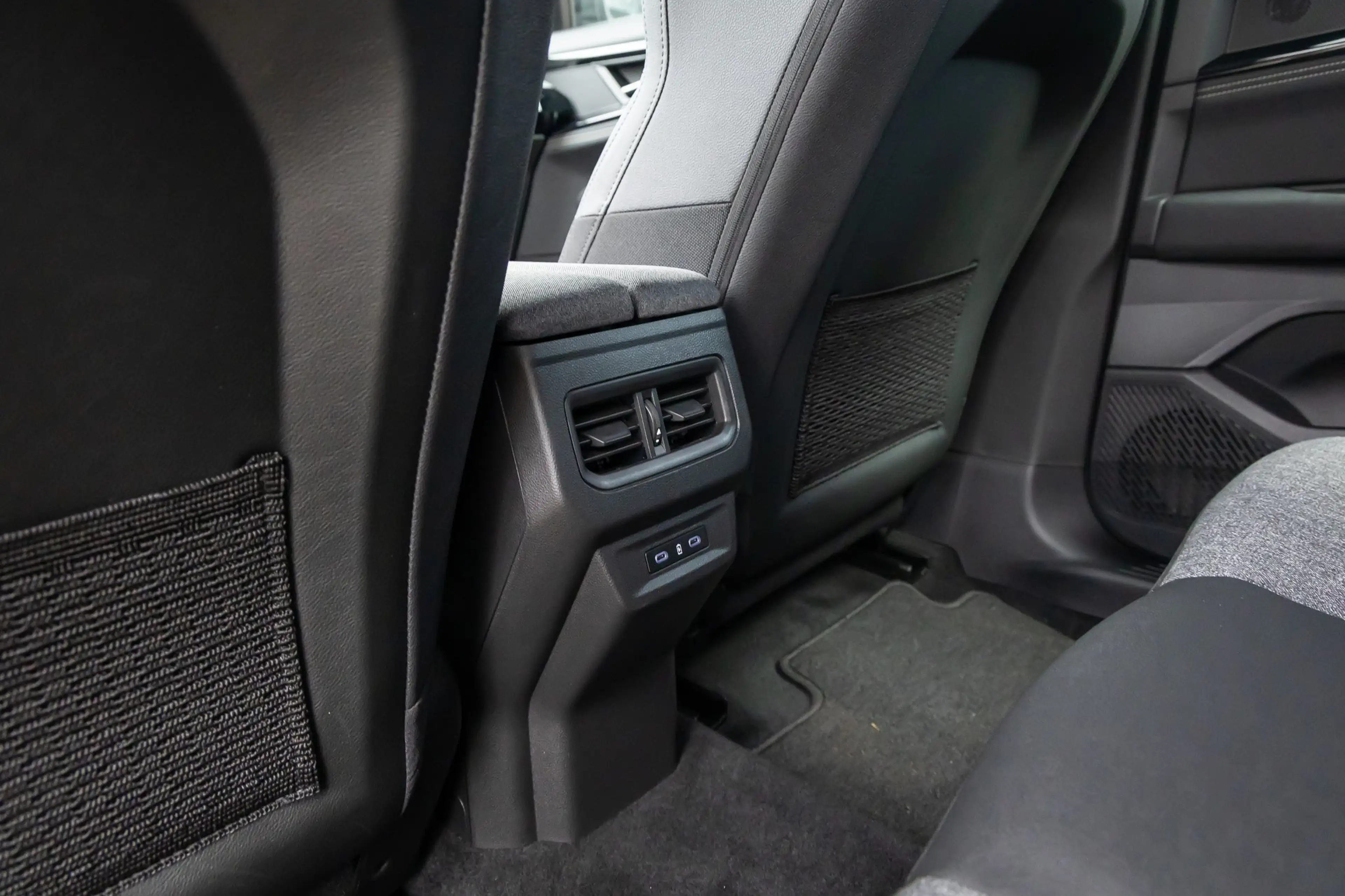 Renault Austral 1.2 E-Tech full hybrid 200 evolution | Apple Carpl — photo 12
