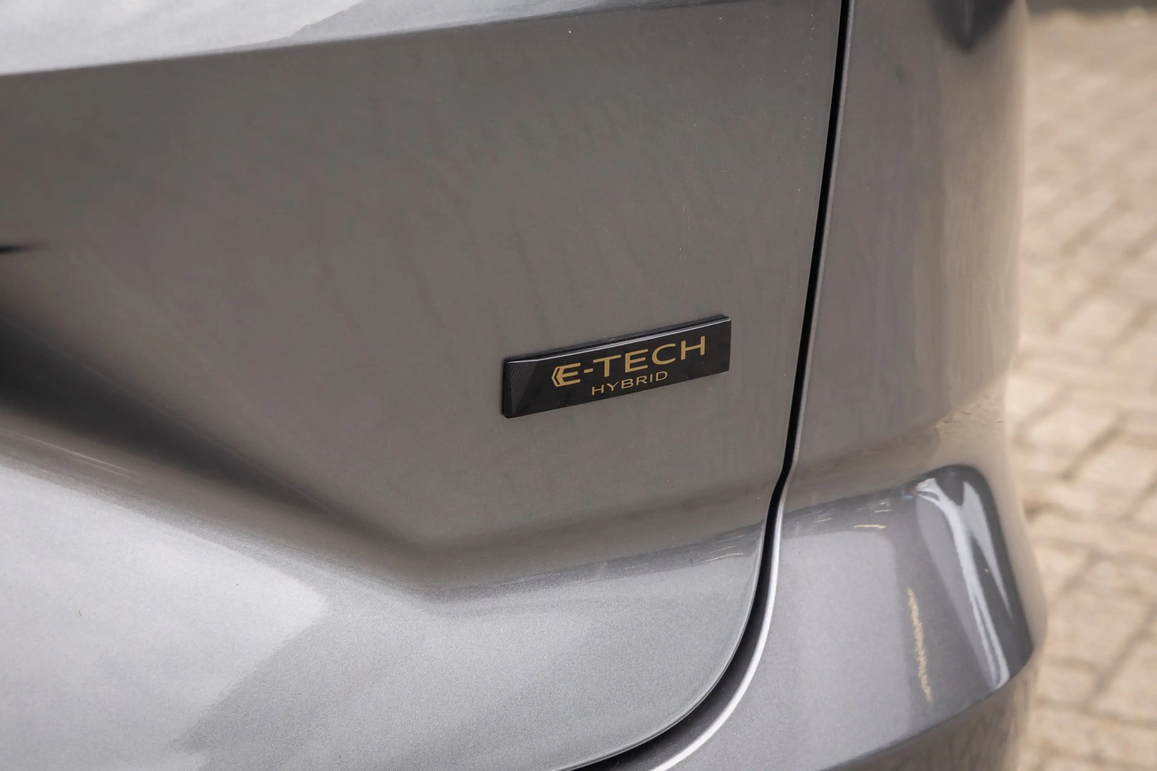 Renault Austral 1.2 E-Tech full hybrid 200 evolution | Apple Carpl — photo 17