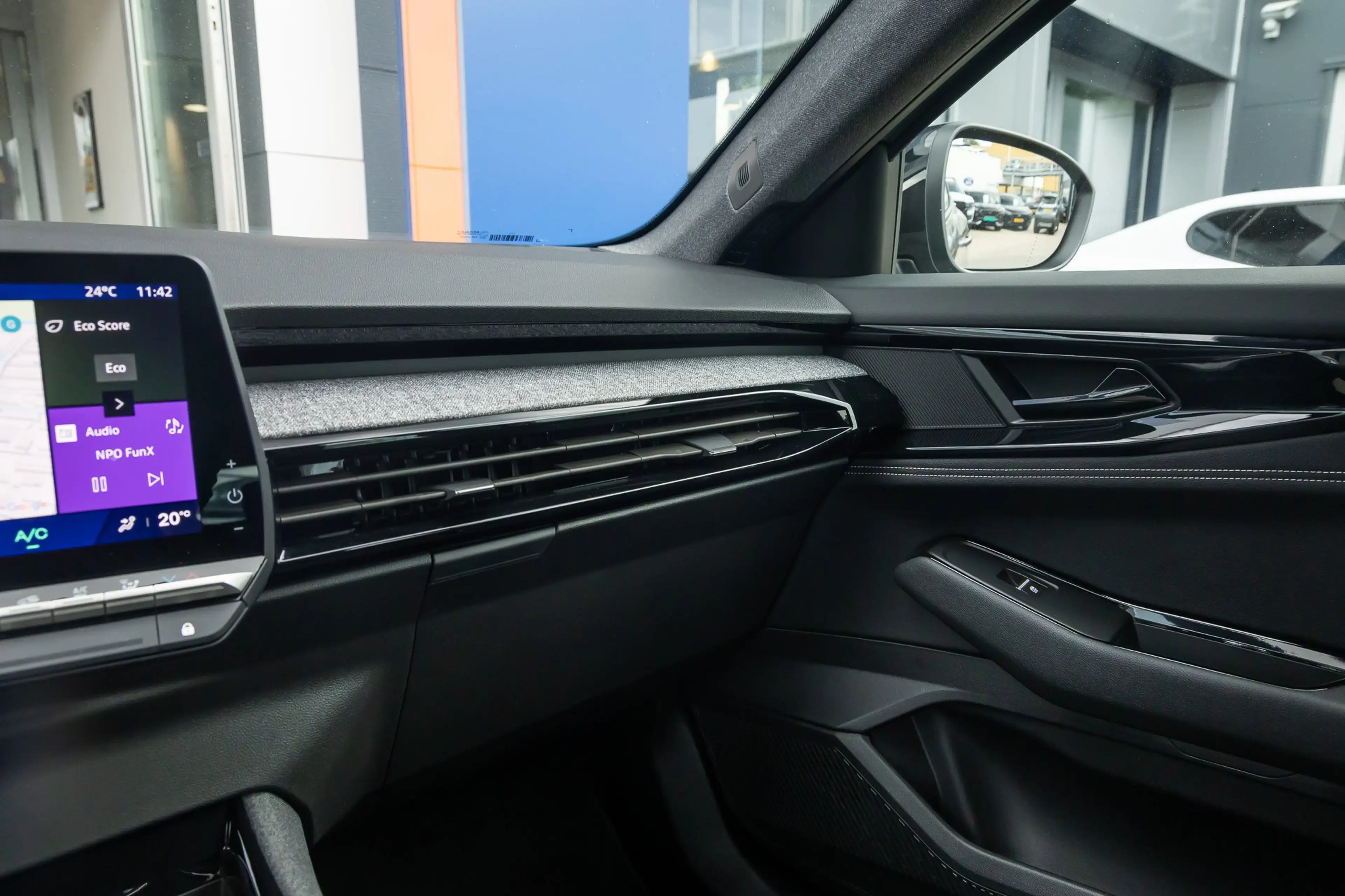 Renault Austral 1.2 E-Tech full hybrid 200 evolution | Apple Carpl — photo 28