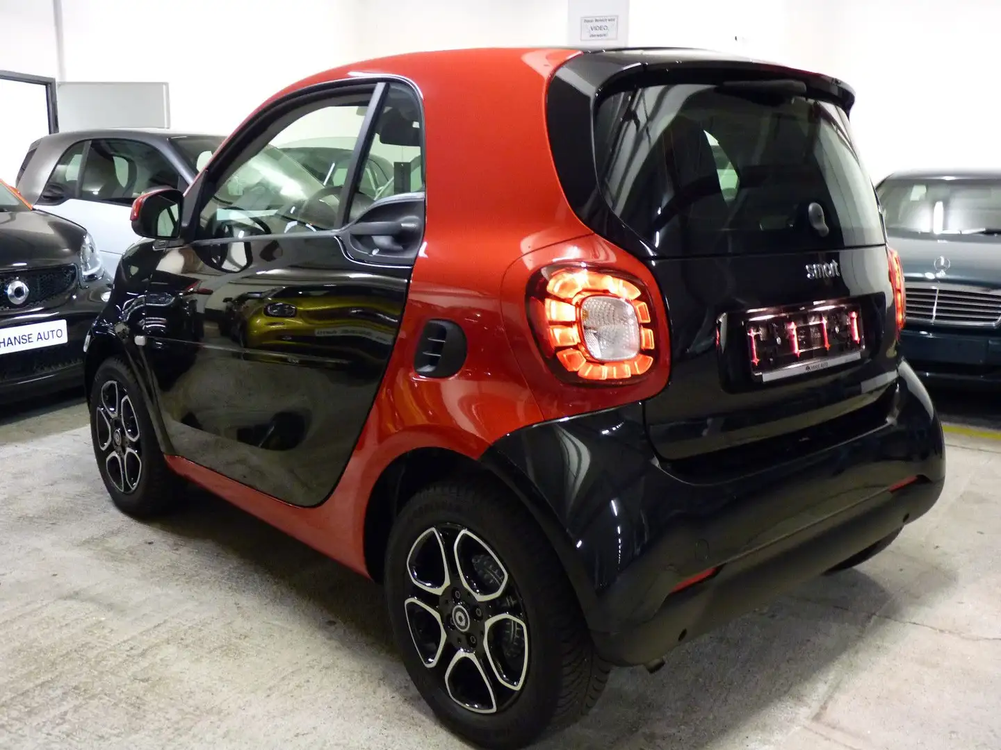 smart forTwo Aut.-Pano.SHZ-R.Kam-Navi-LED-erst 27tkm Schwarz - 2
