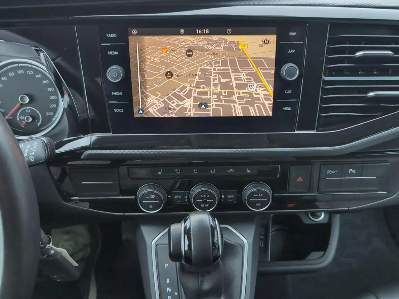 Volkswagen T6.1 Multivan T6.1 2.0 TDI DSG Multivan Generation Six 18