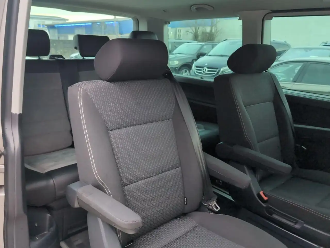 Volkswagen T6.1 Multivan T6.1 2.0 TDI DSG Multivan Generation Six 24