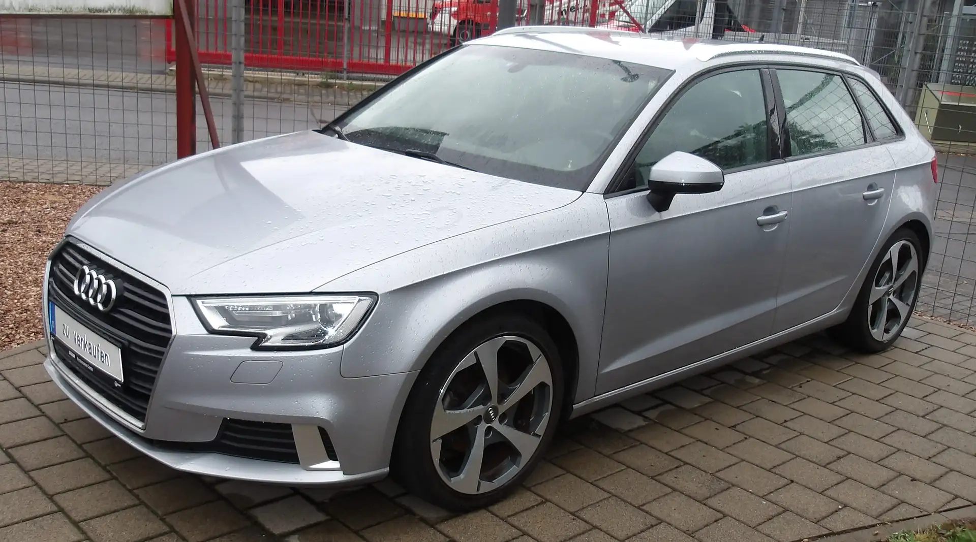 Audi A3 1.5 TFSI cylinder on demand Sportback sport Grigio - 2