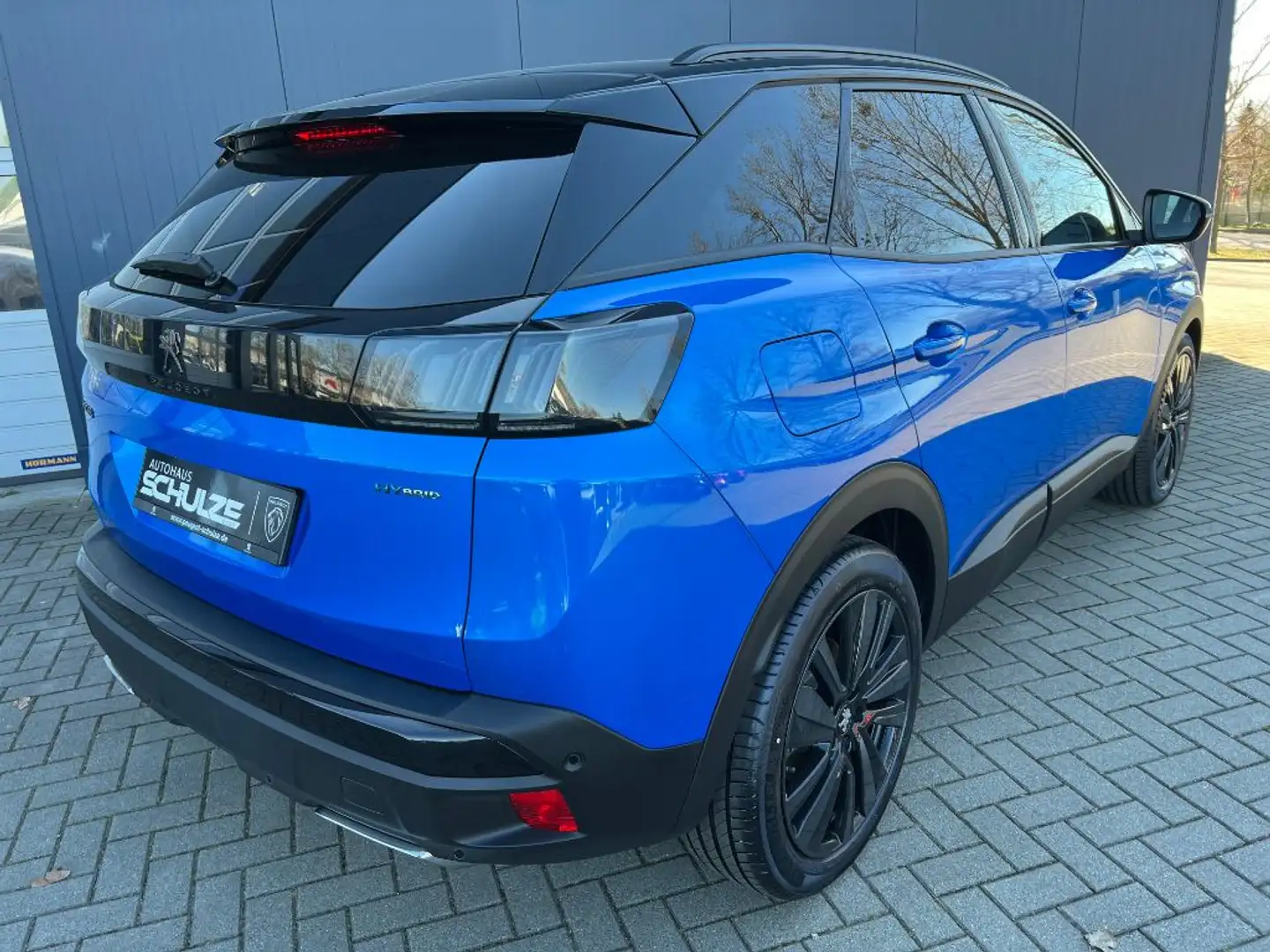 Peugeot 3008 Hybrid 225 e-EAT8 GT Blau - 2