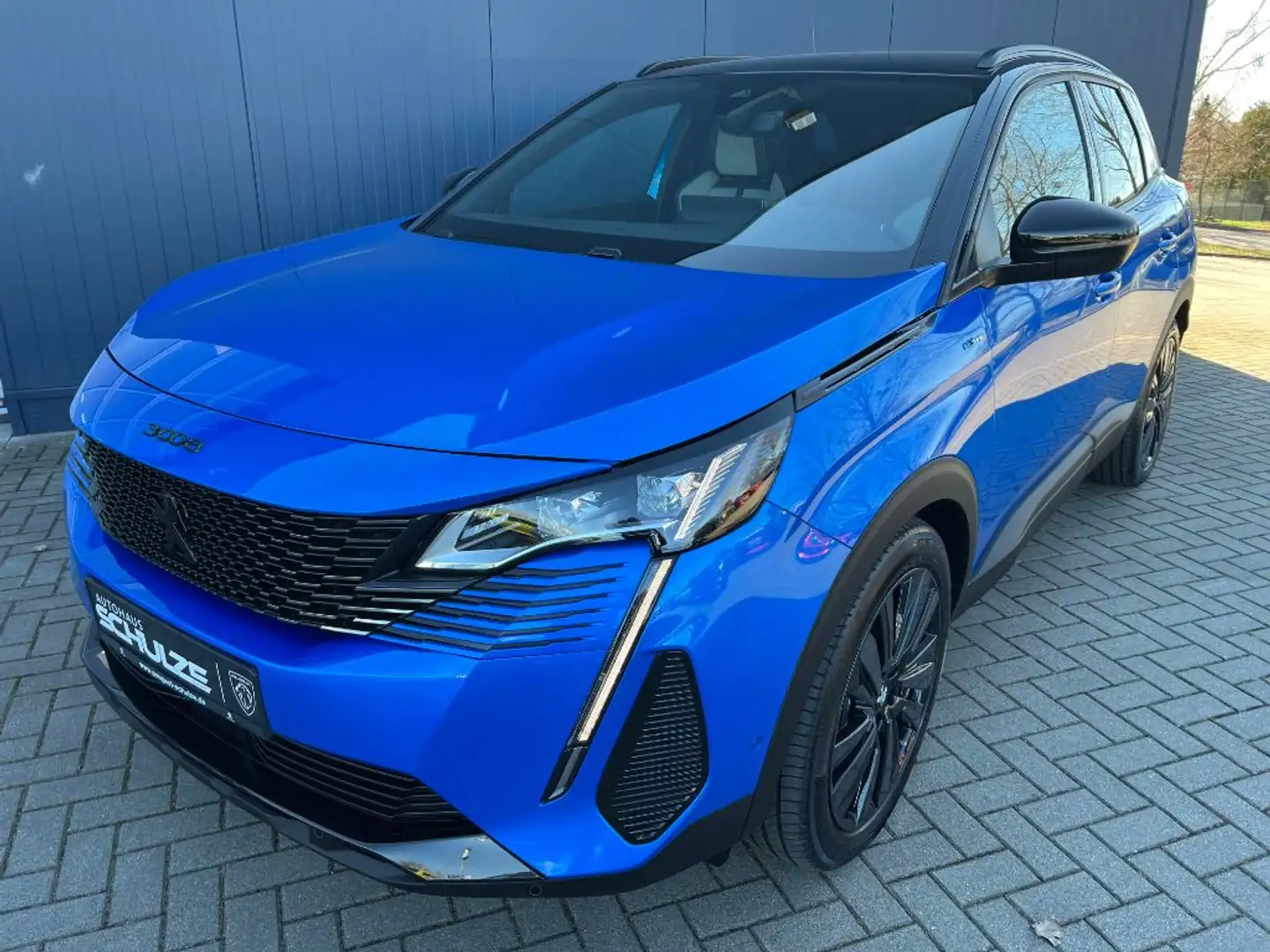 Peugeot 3008 Hybrid 225 e-EAT8 GT Blau - 1