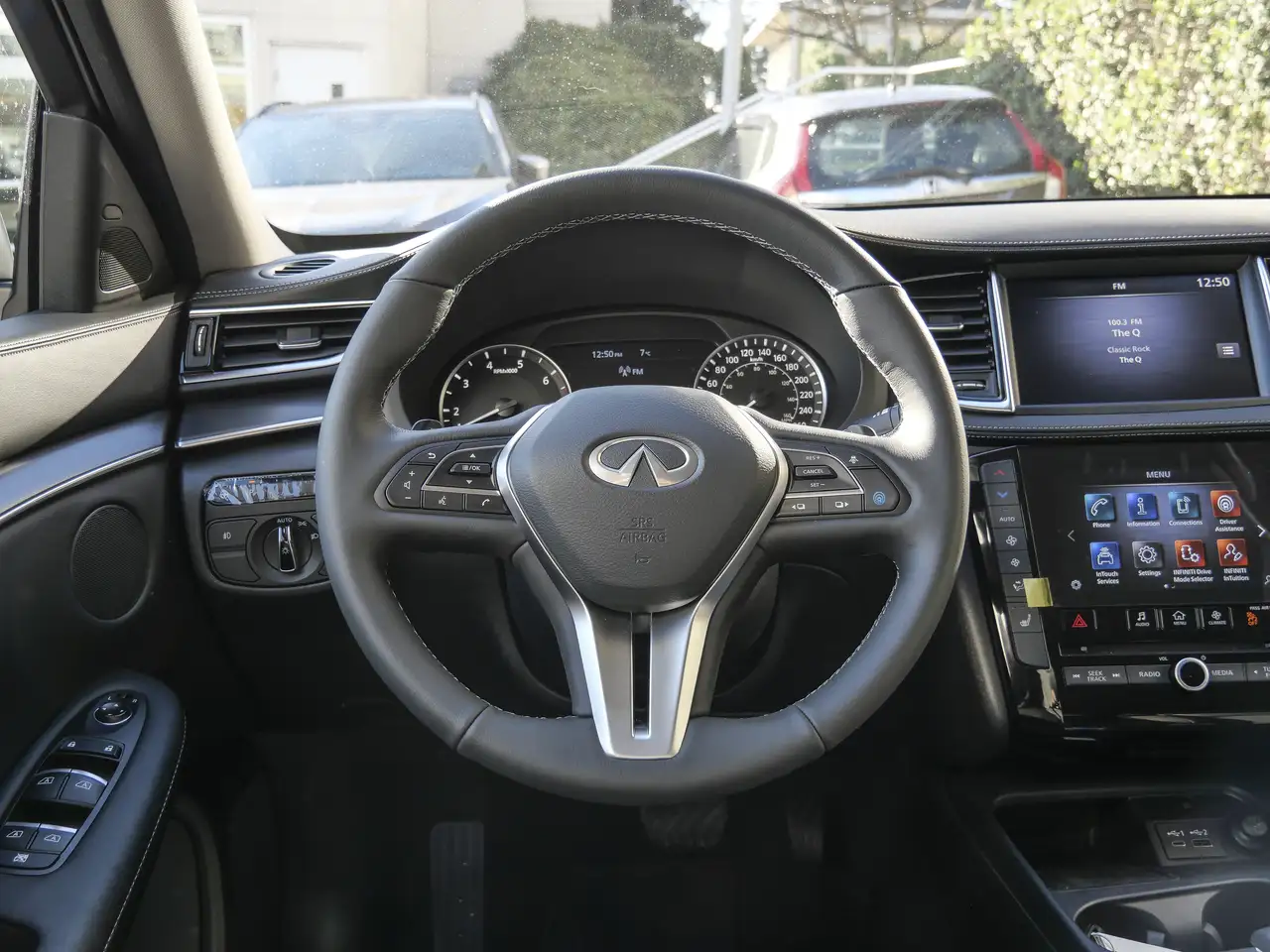 Infiniti QX50 снимка Infiniti QX50