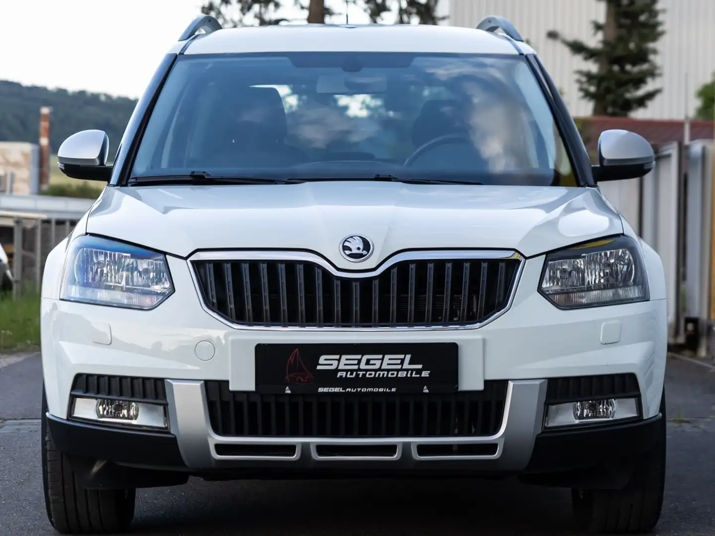 Skoda Yeti Ambition Outdoor 2.0TDI4x4*STNHZ*SHZ*KLIMA* Blanco - 2