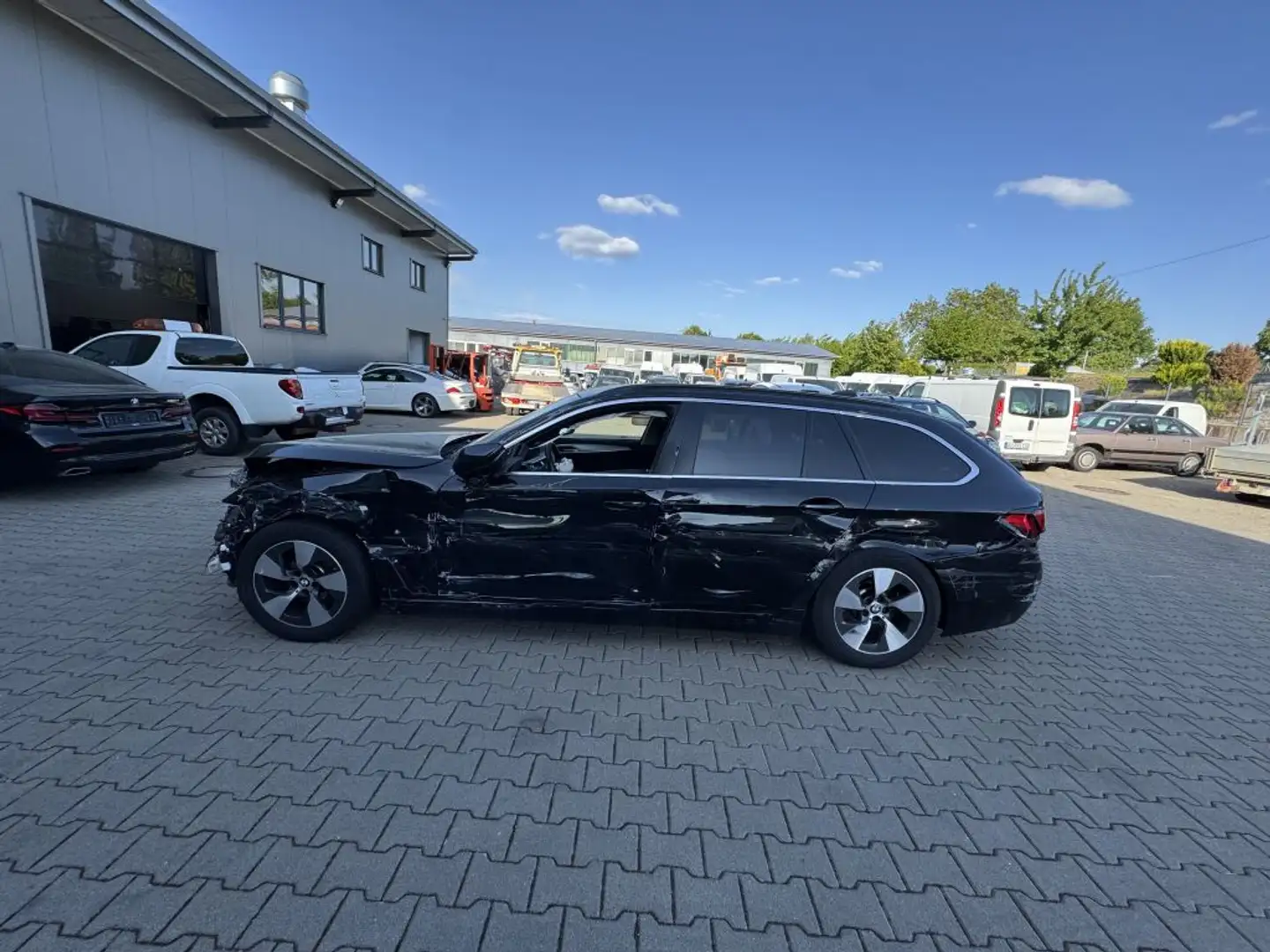 BMW 520 520d Touring Aut. - 1