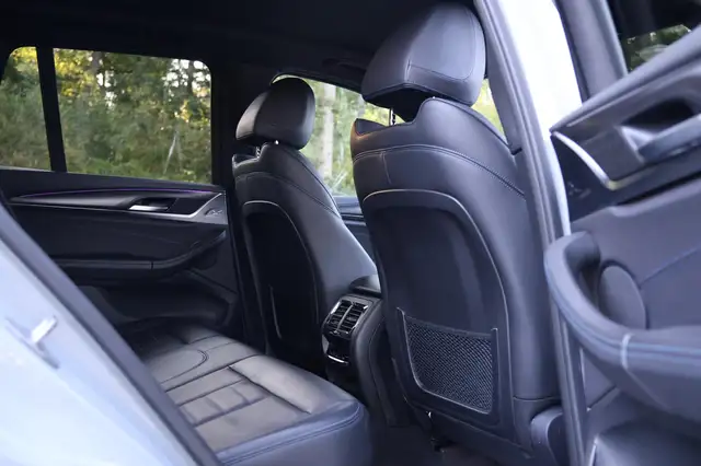 BMW X3 view 14