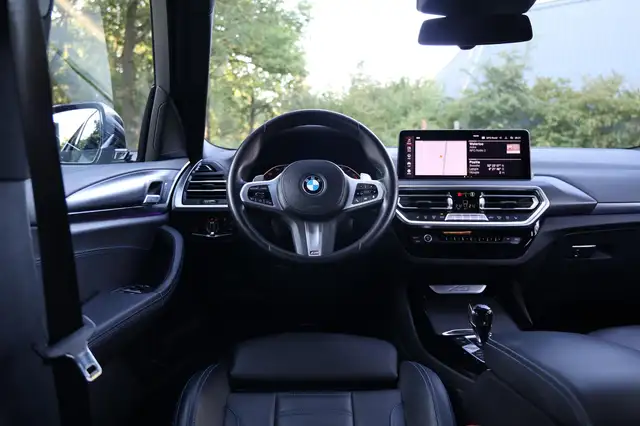 BMW X3 view 21