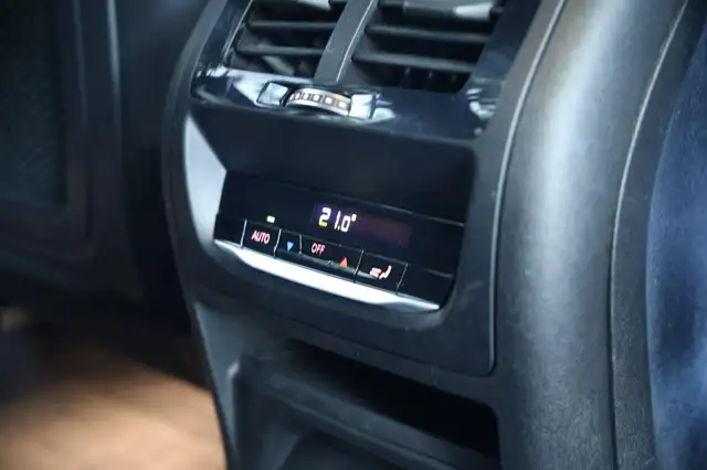 BMW X3 view 15