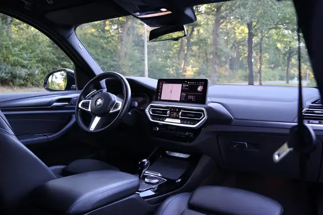 BMW X3 view 18