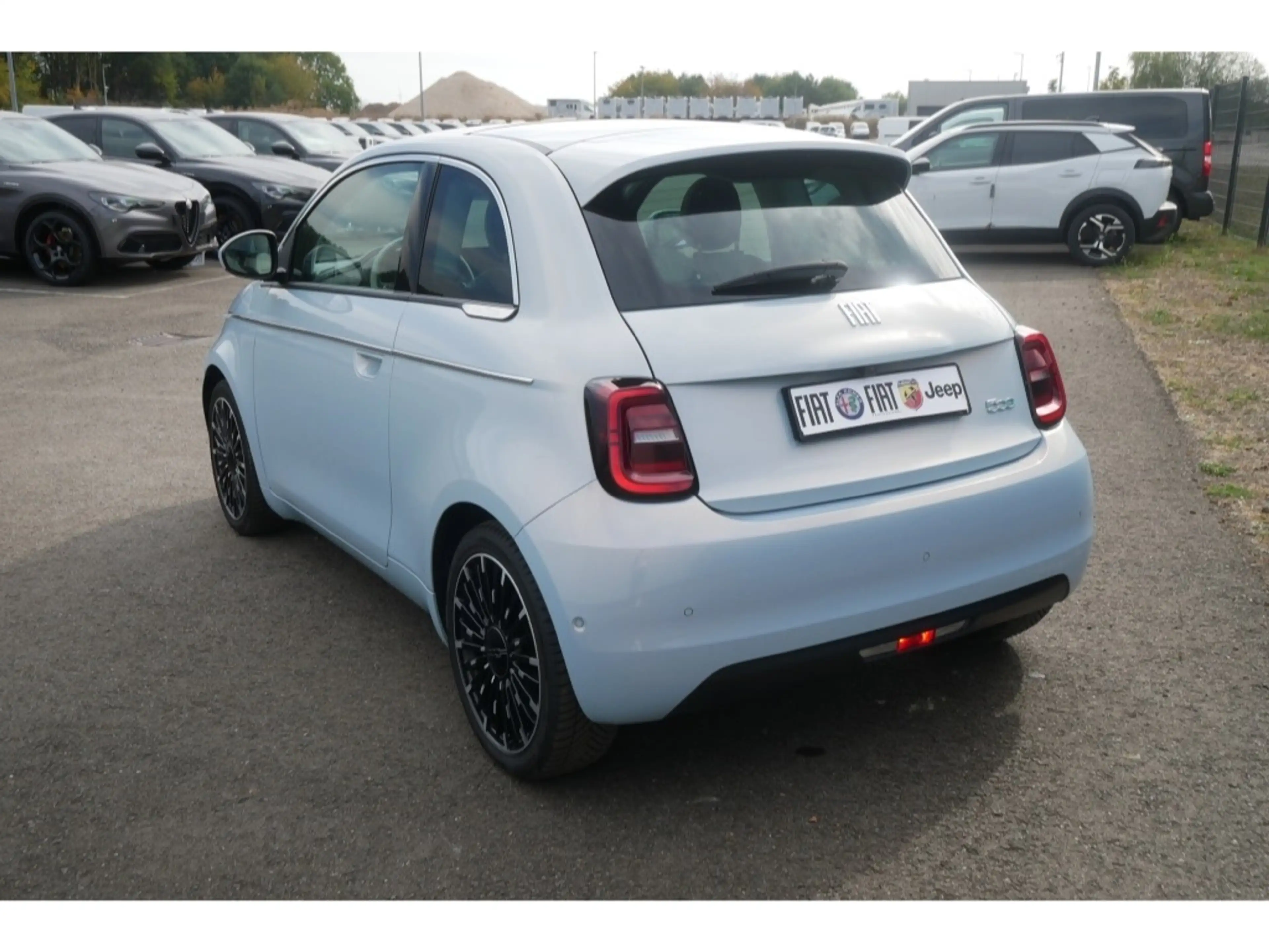 Fiat 500e BY BOCELLI AT 42 Kwh 118PS LED NAVI WINTER GLASDAC — photo 5