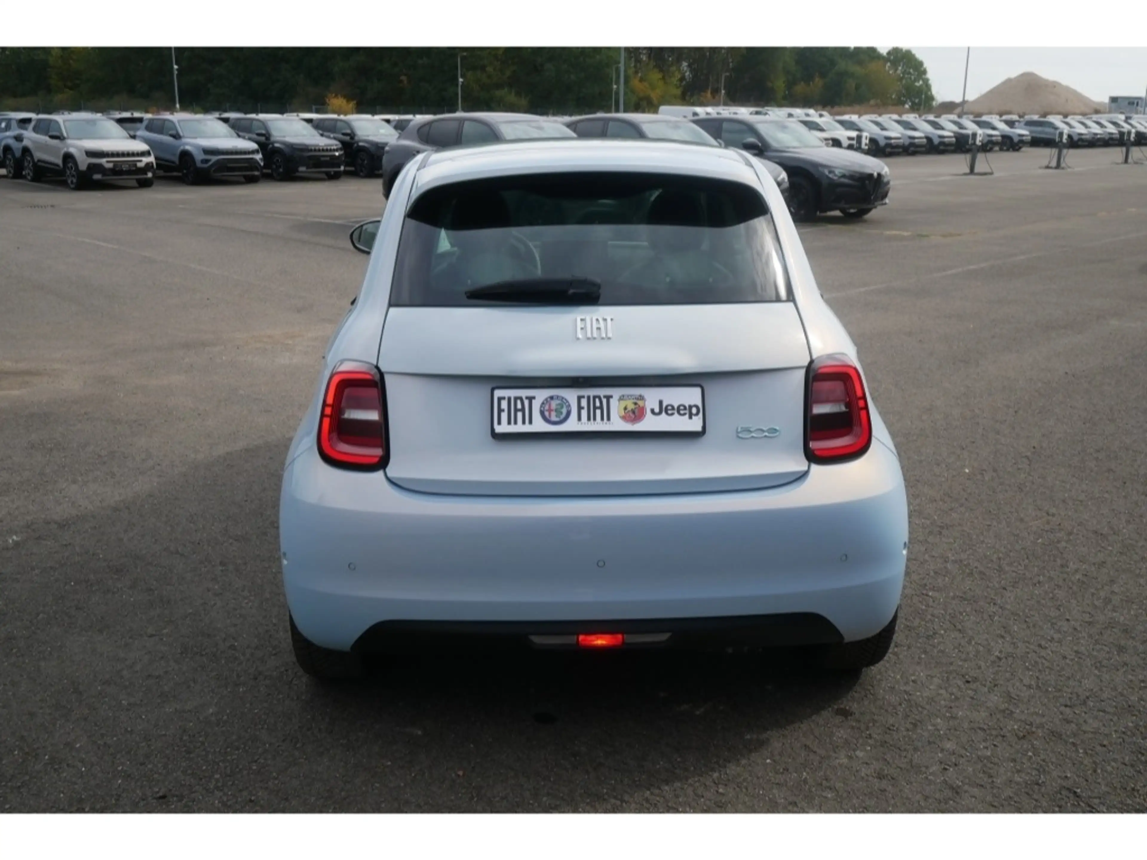 Fiat 500e BY BOCELLI AT 42 Kwh 118PS LED NAVI WINTER GLASDAC — photo 4