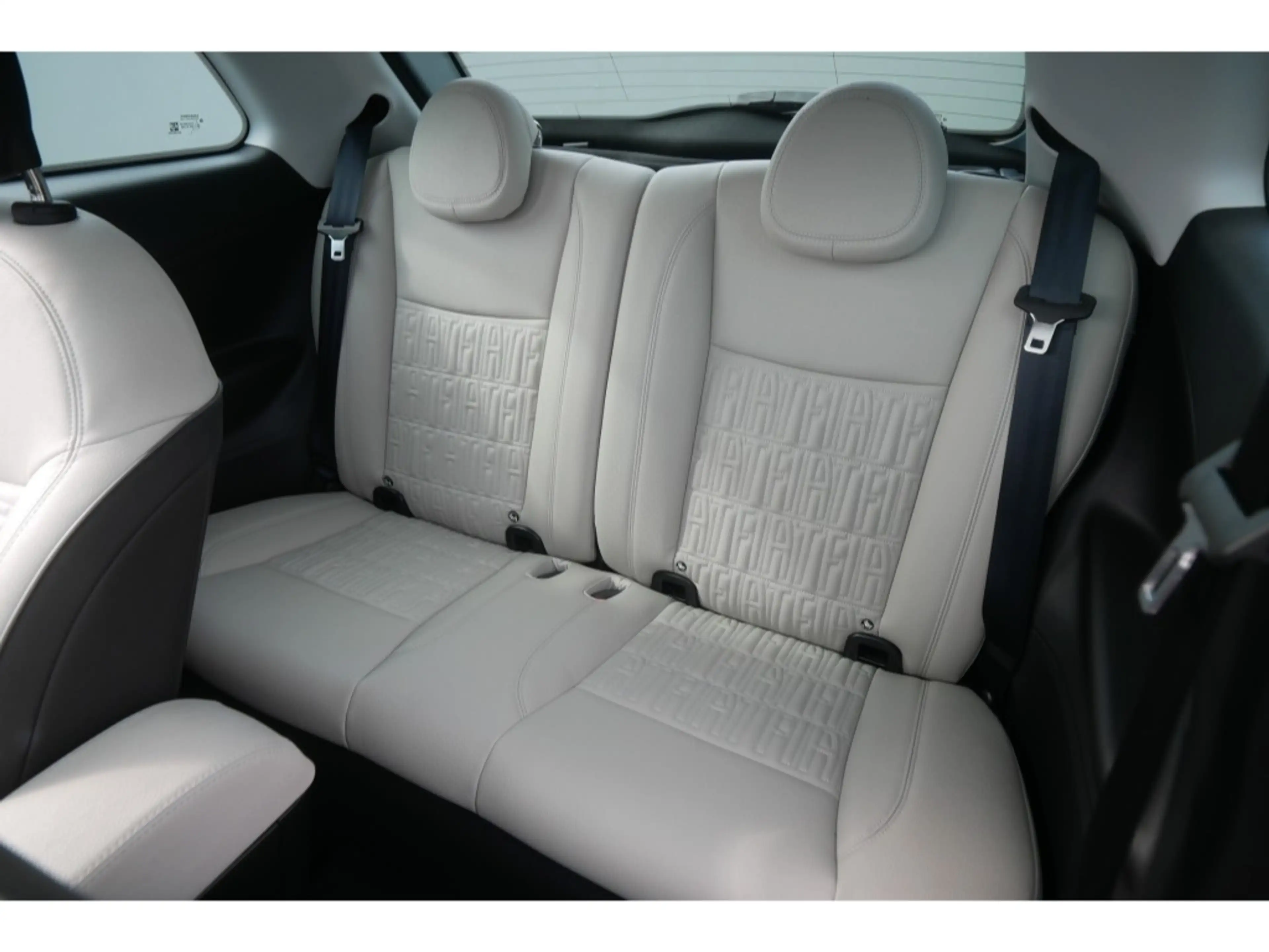 Fiat 500e BY BOCELLI AT 42 Kwh 118PS LED NAVI WINTER GLASDAC — photo 14