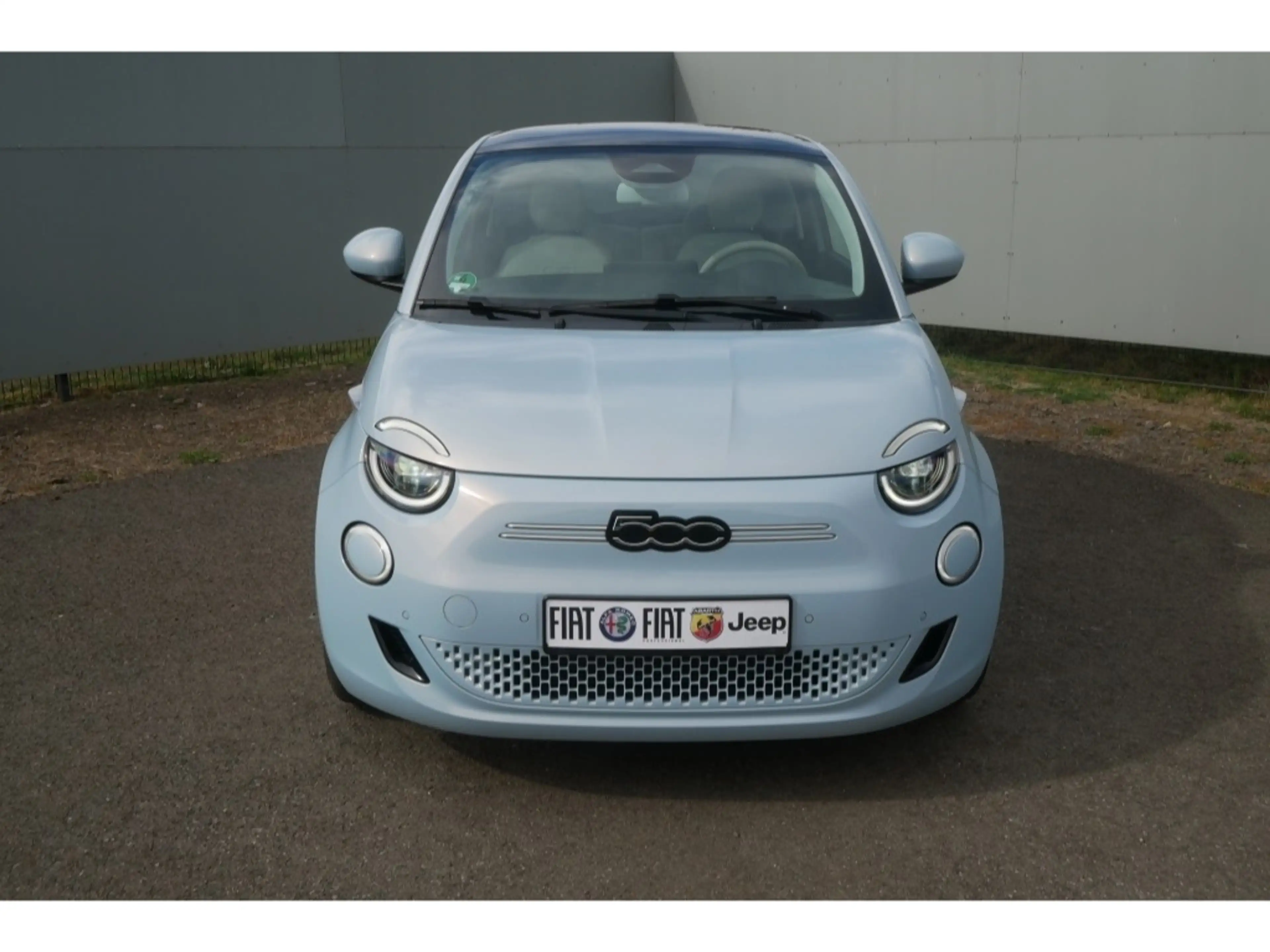 Fiat 500e BY BOCELLI AT 42 Kwh 118PS LED NAVI WINTER GLASDAC — photo 8