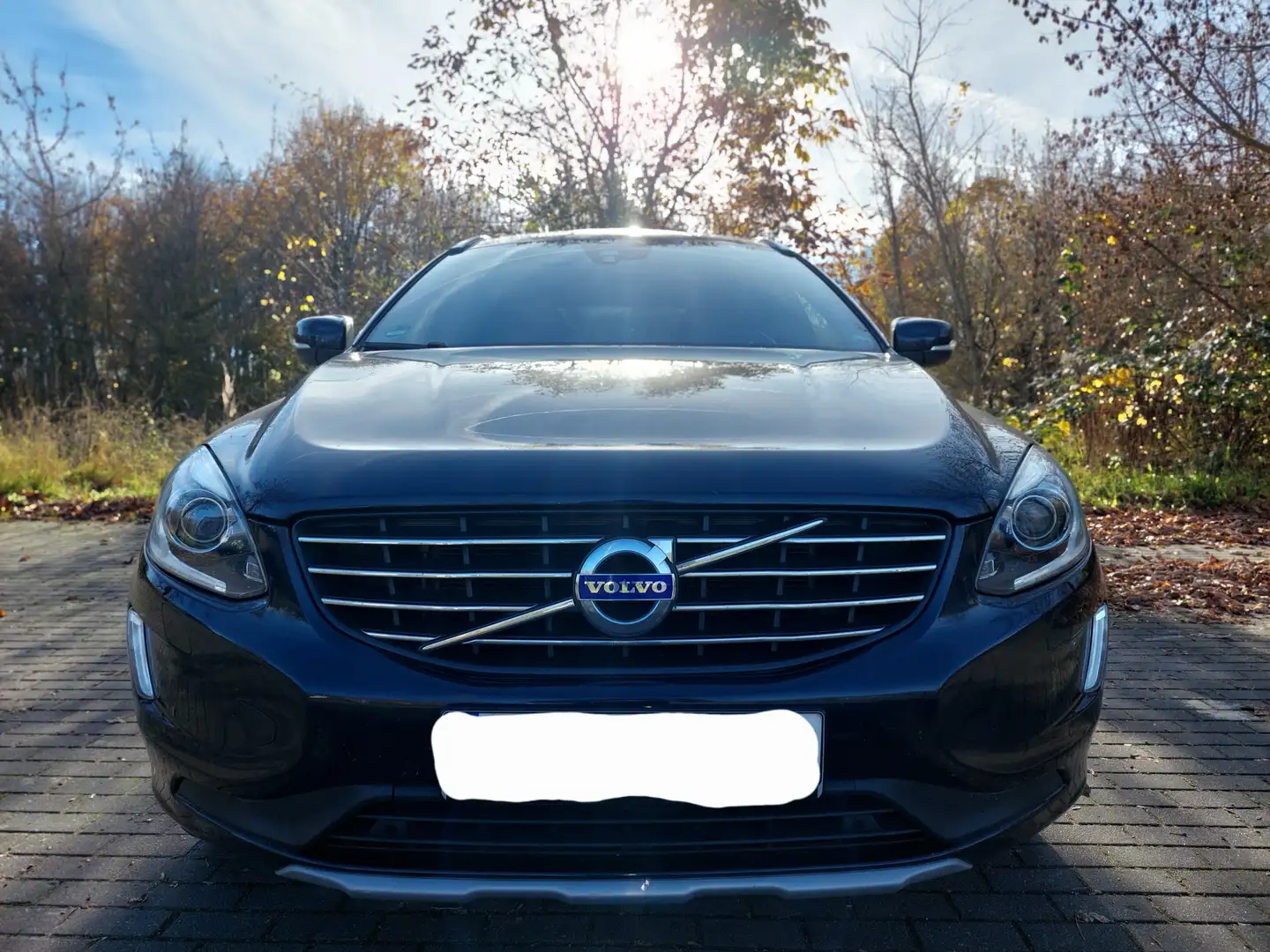 Volvo XC60 XC60 D4 Summum | Panorama-Schiebedach | Navi | Azul - 2