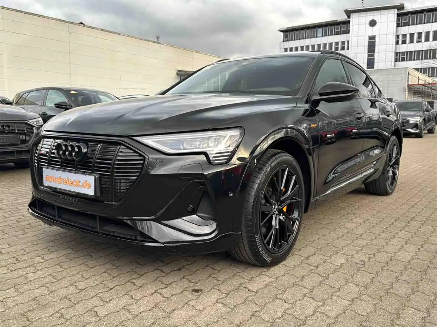 Audi e-tron Sportback 55 2x S line BLACK EDITION PANO Schwarz - 1