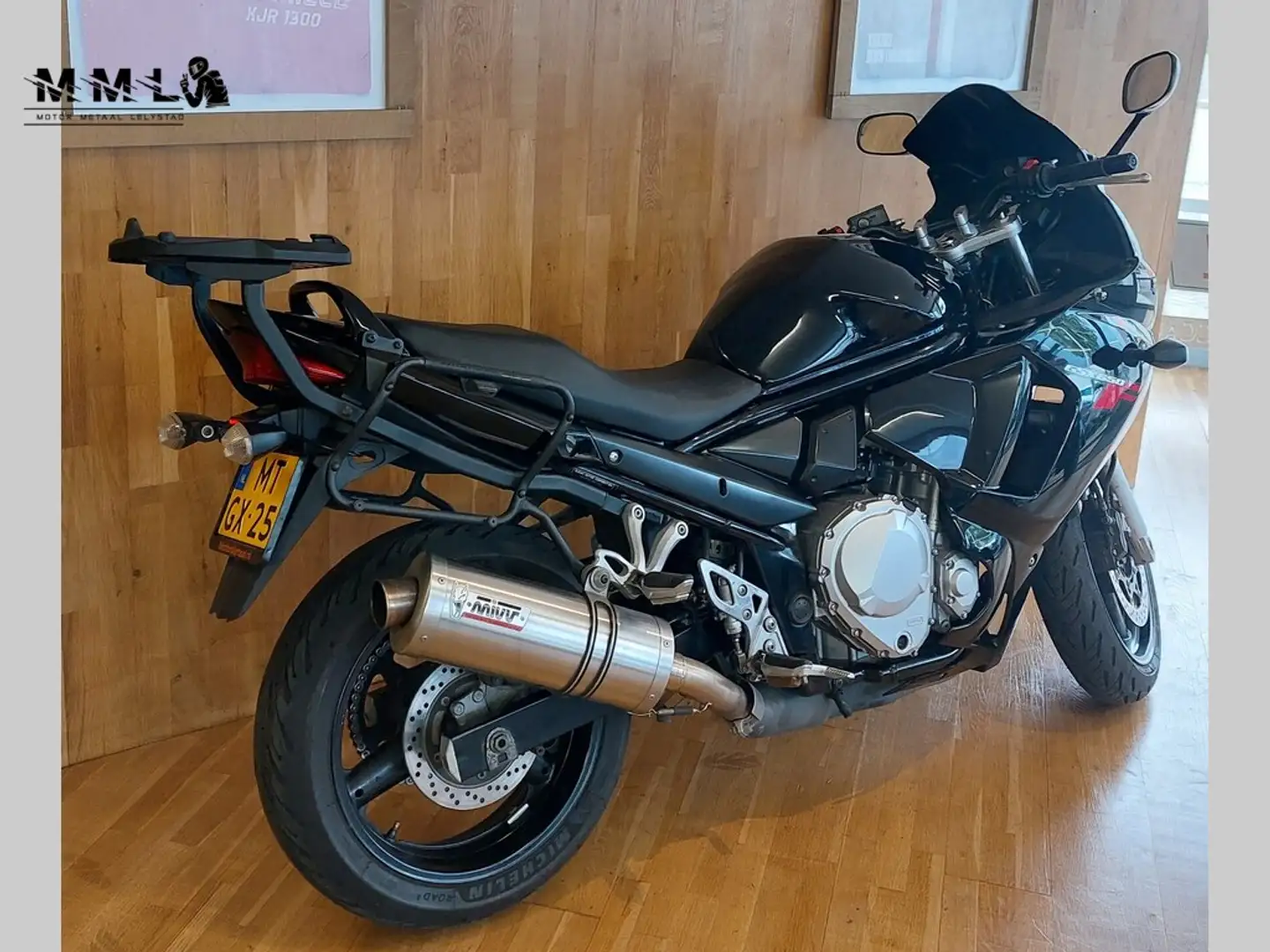Suzuki GSX 650 F Negro - 2