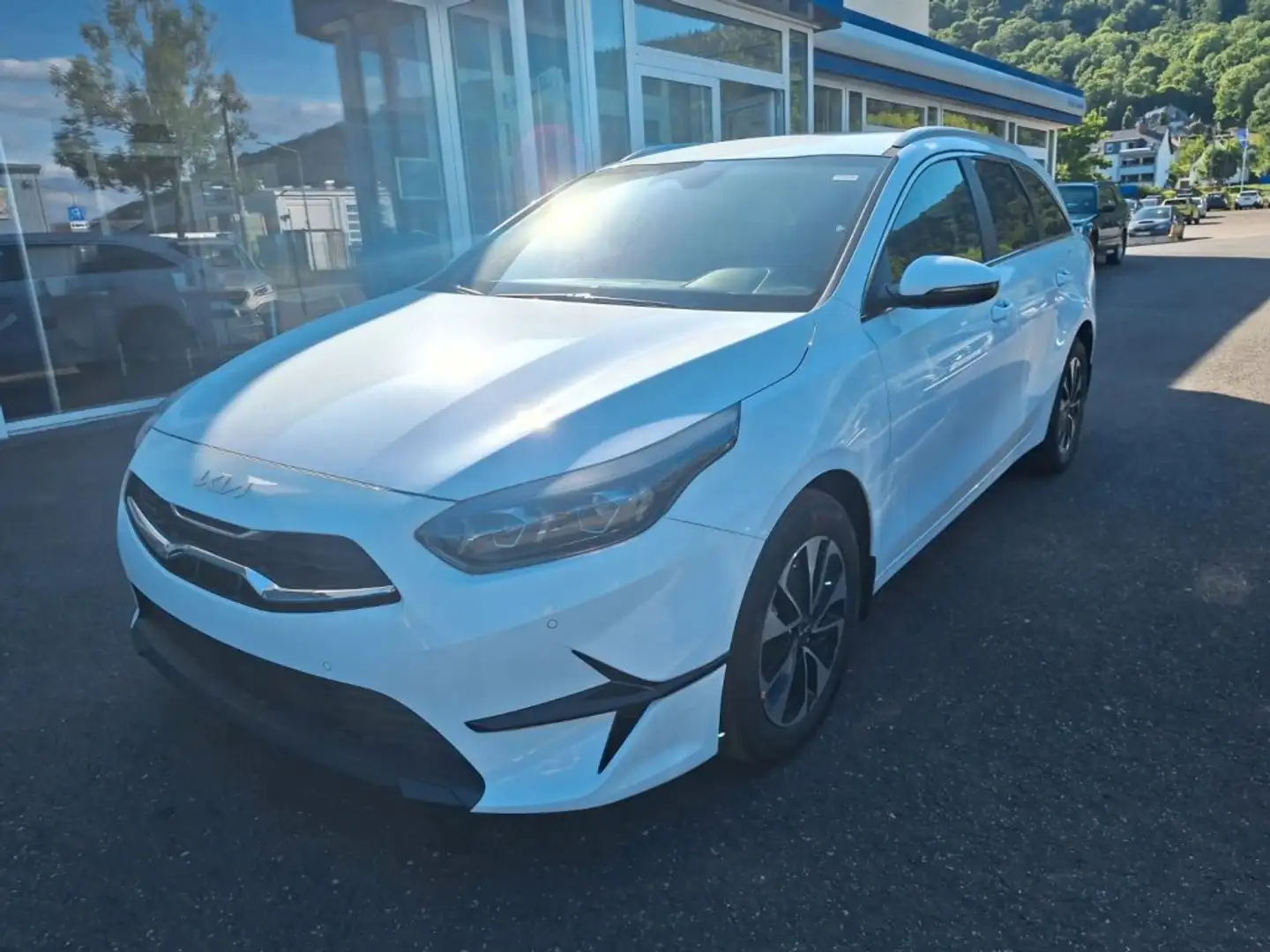 Kia Ceed / cee'd Ceed SW 1.5 T-GDI Gold Blanc - 1