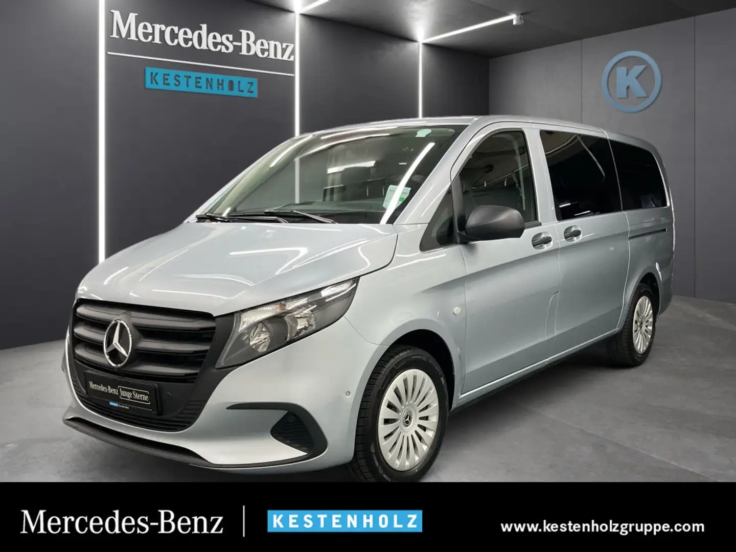 Mercedes-Benz Vito 116 CDI Tourer PRO Lang Navi Kamera Tempomat Silber - 1