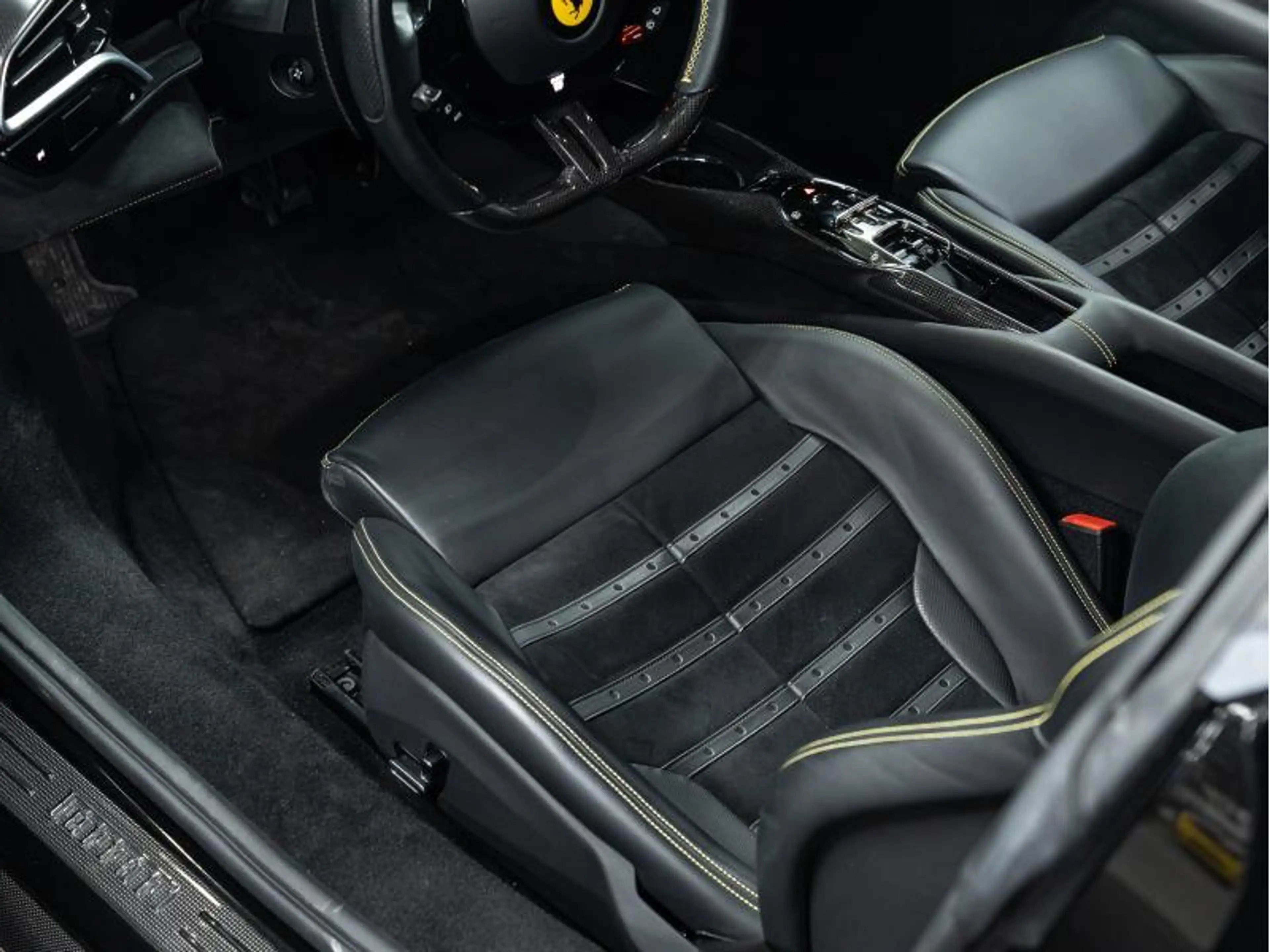 Ferrari 296 GTB Nero Daytona - Nero — photo 13