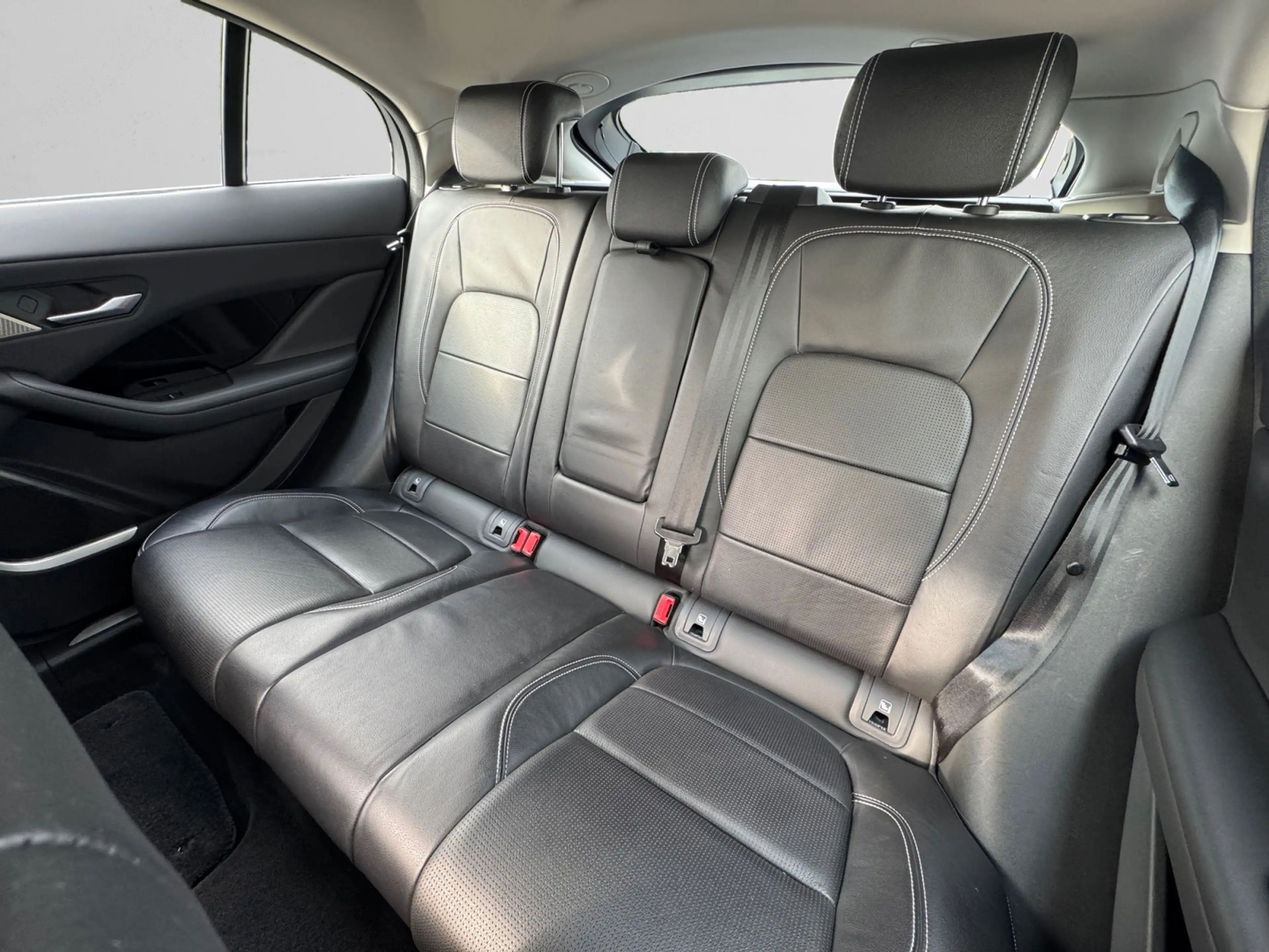 Jaguar I-Pace EV400 SE 90 kWh Aut- SOH 92%, Stuur/Stoelverwarmin — photo 15