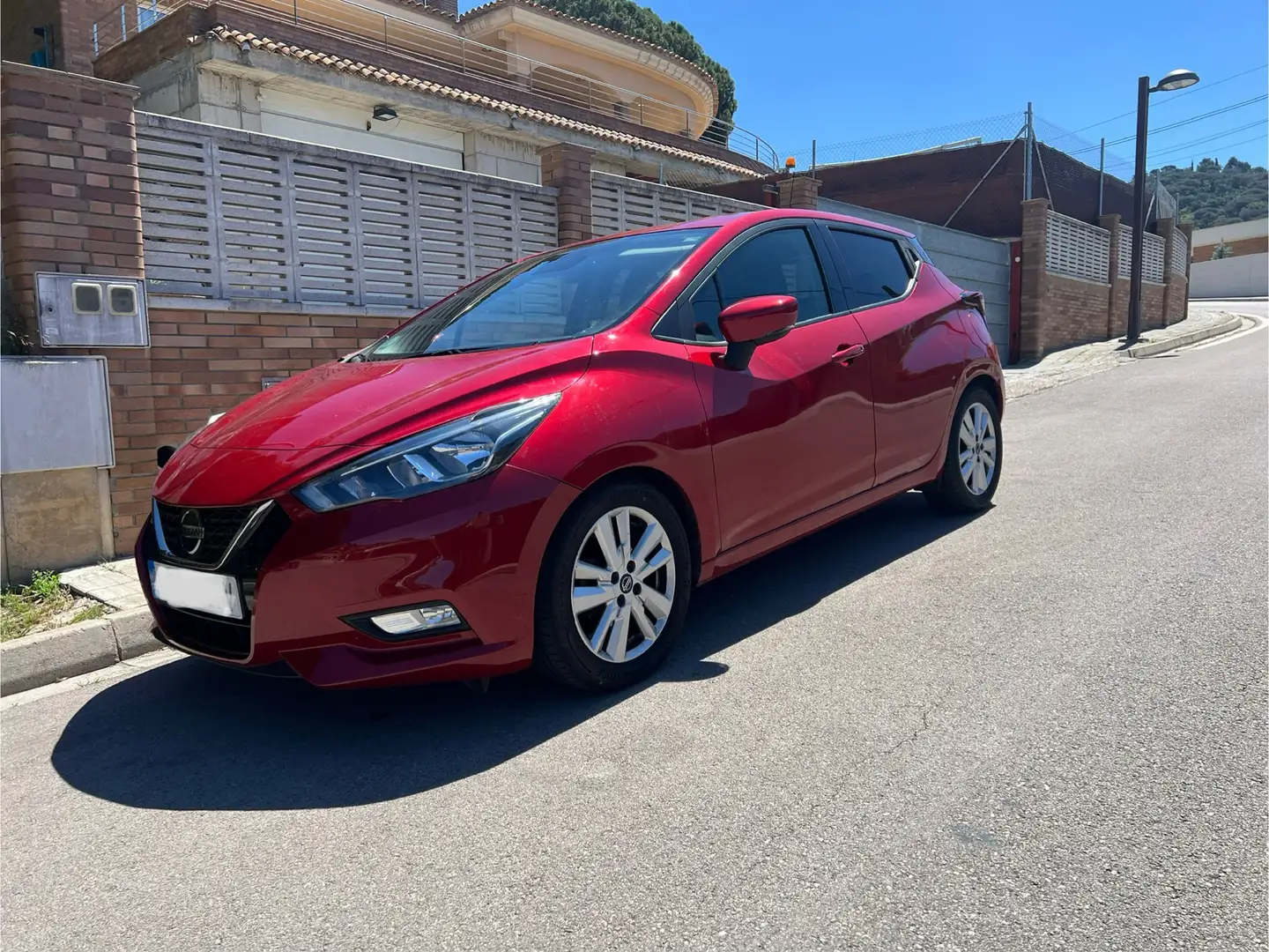 Nissan Micra IG-T Urban 100 Rojo - 1