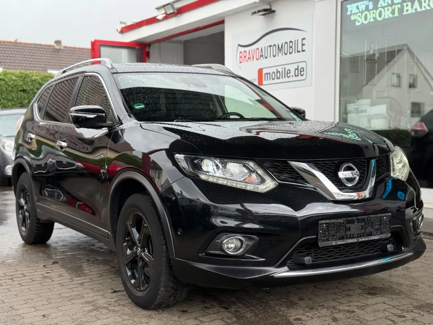 Nissan X-Trail Tekna LED/NAVI/LEDER/KEYLESS/7-SITZER Schwarz - 1