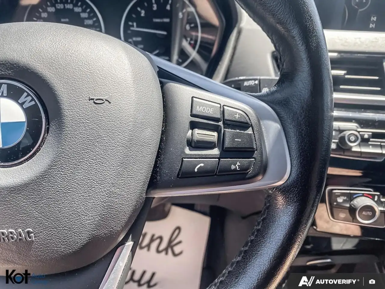BMW X1 снимка BMW X1