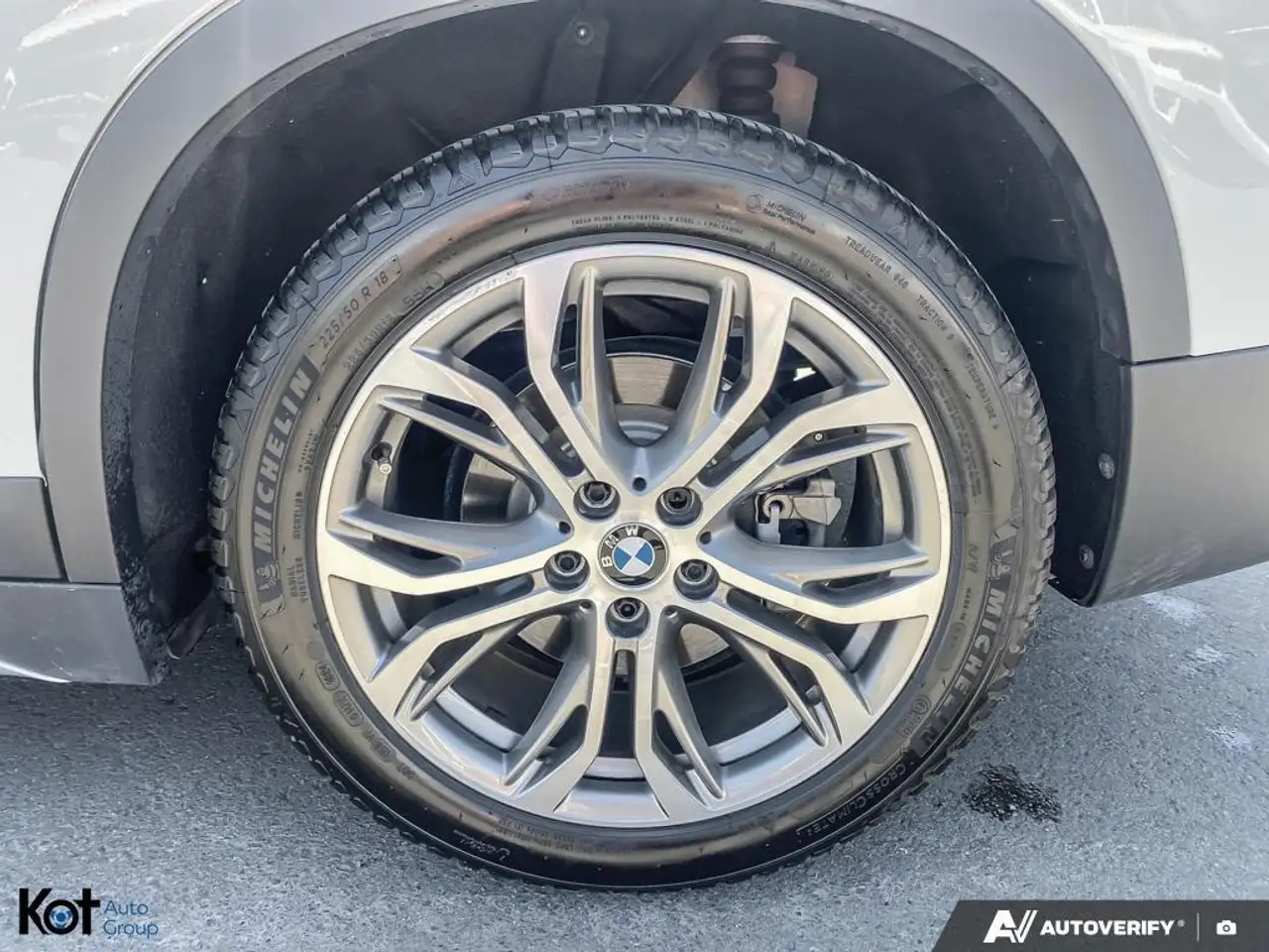 BMW X1 снимка BMW X1