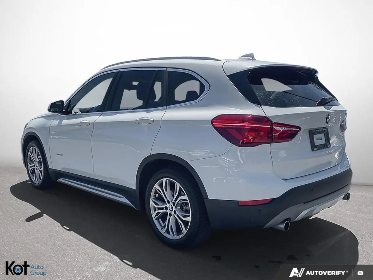 BMW X1 снимка BMW X1