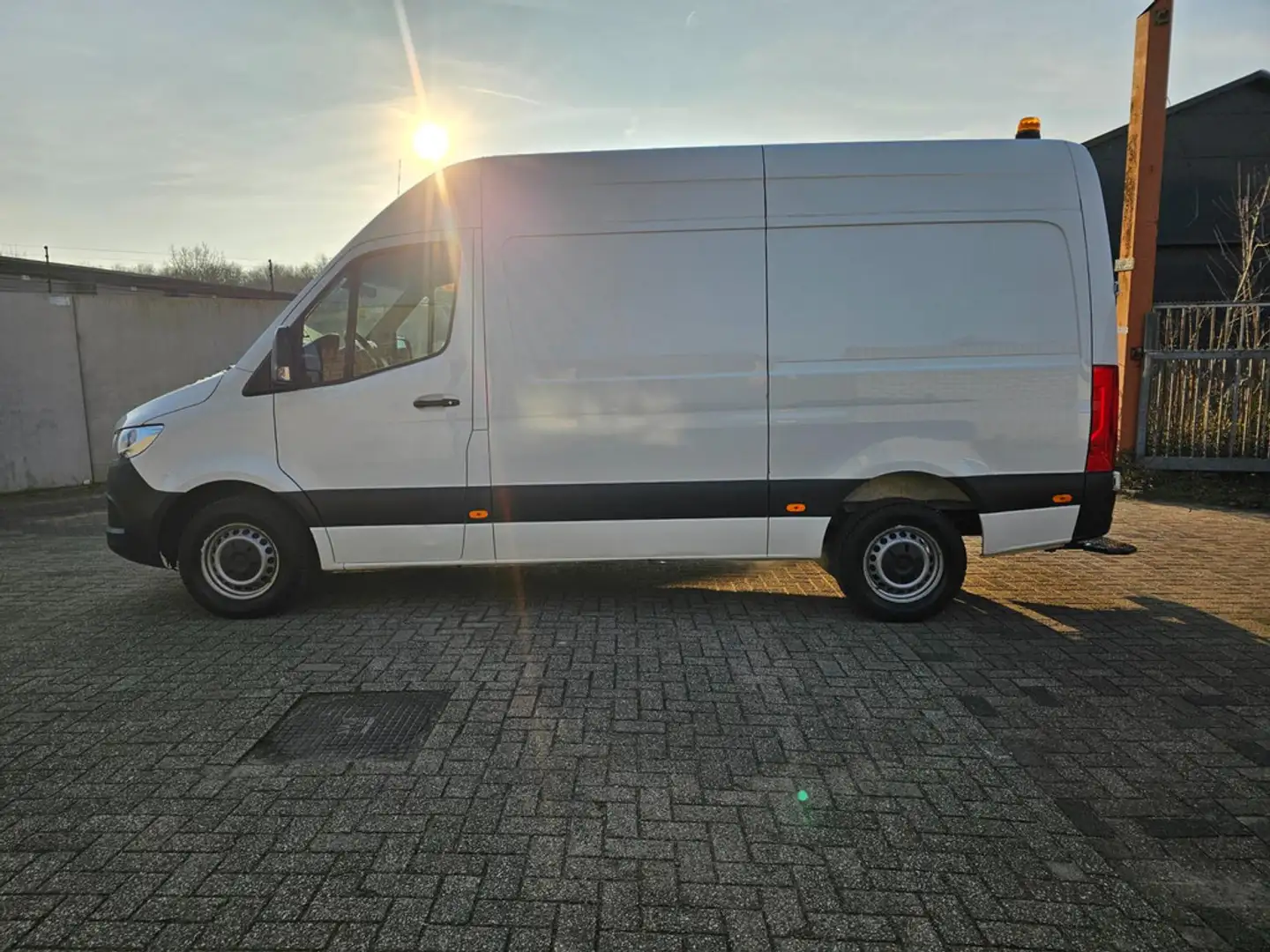 Mercedes-Benz Sprinter 314 2.2 CDI L2H2,Apk,Nap,Werkplaats,Trekhaak, Wit - 2