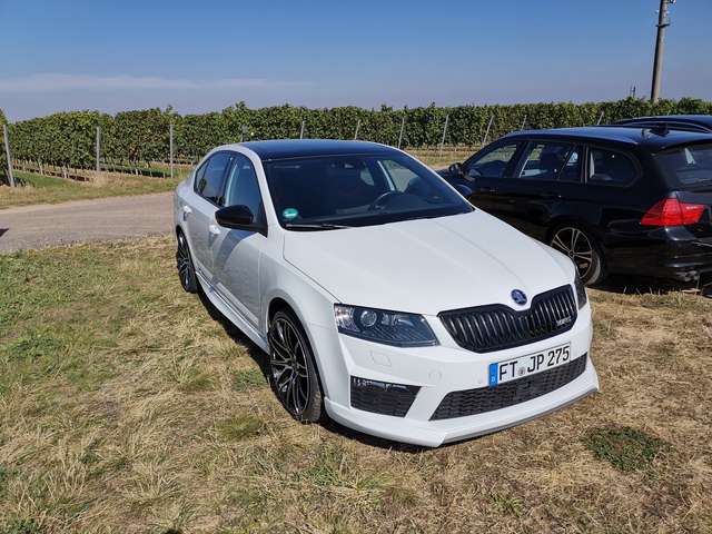 Imagine Skoda Octavia 2.0 TDI (Green tec) DSG RS