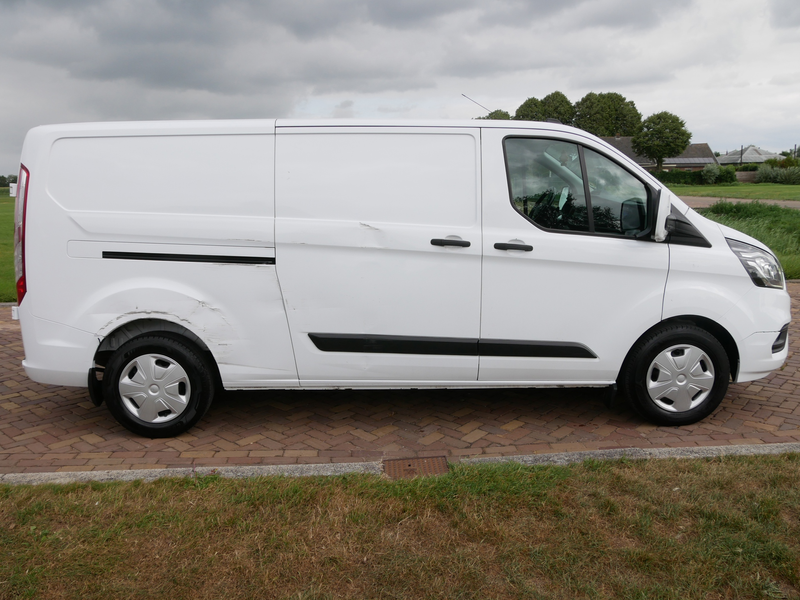 Ford Transit Custom 280 2.0 TDCI L2H1 Trend AUT 96kw 2023 AC NAVI — photo 7