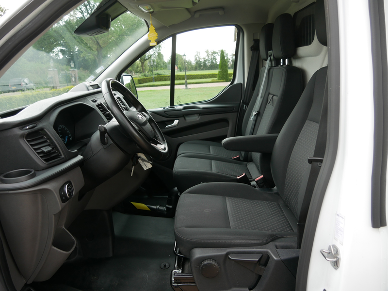 Ford Transit Custom 280 2.0 TDCI L2H1 Trend AUT 96kw 2023 AC NAVI — photo 9