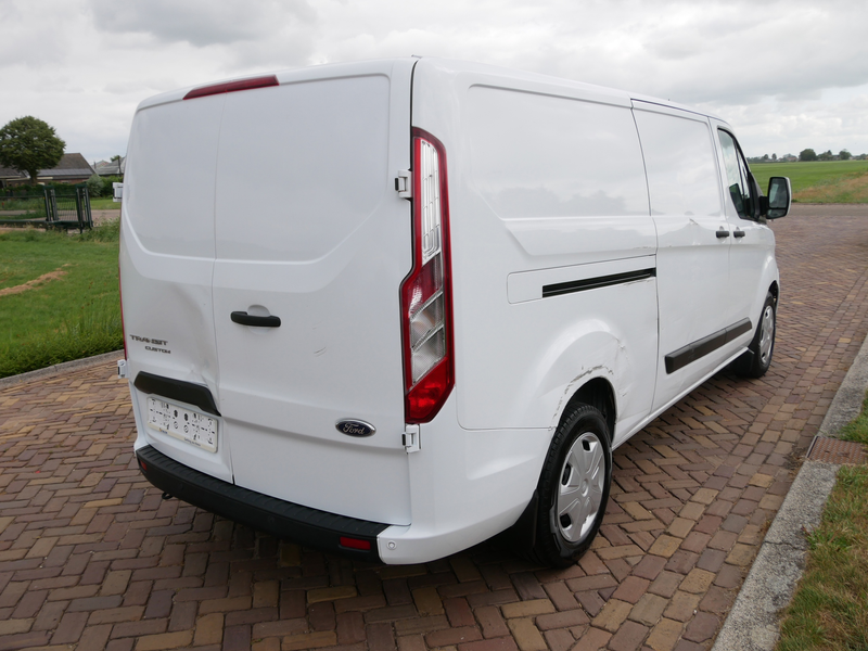 Ford Transit Custom 280 2.0 TDCI L2H1 Trend AUT 96kw 2023 AC NAVI — photo 6