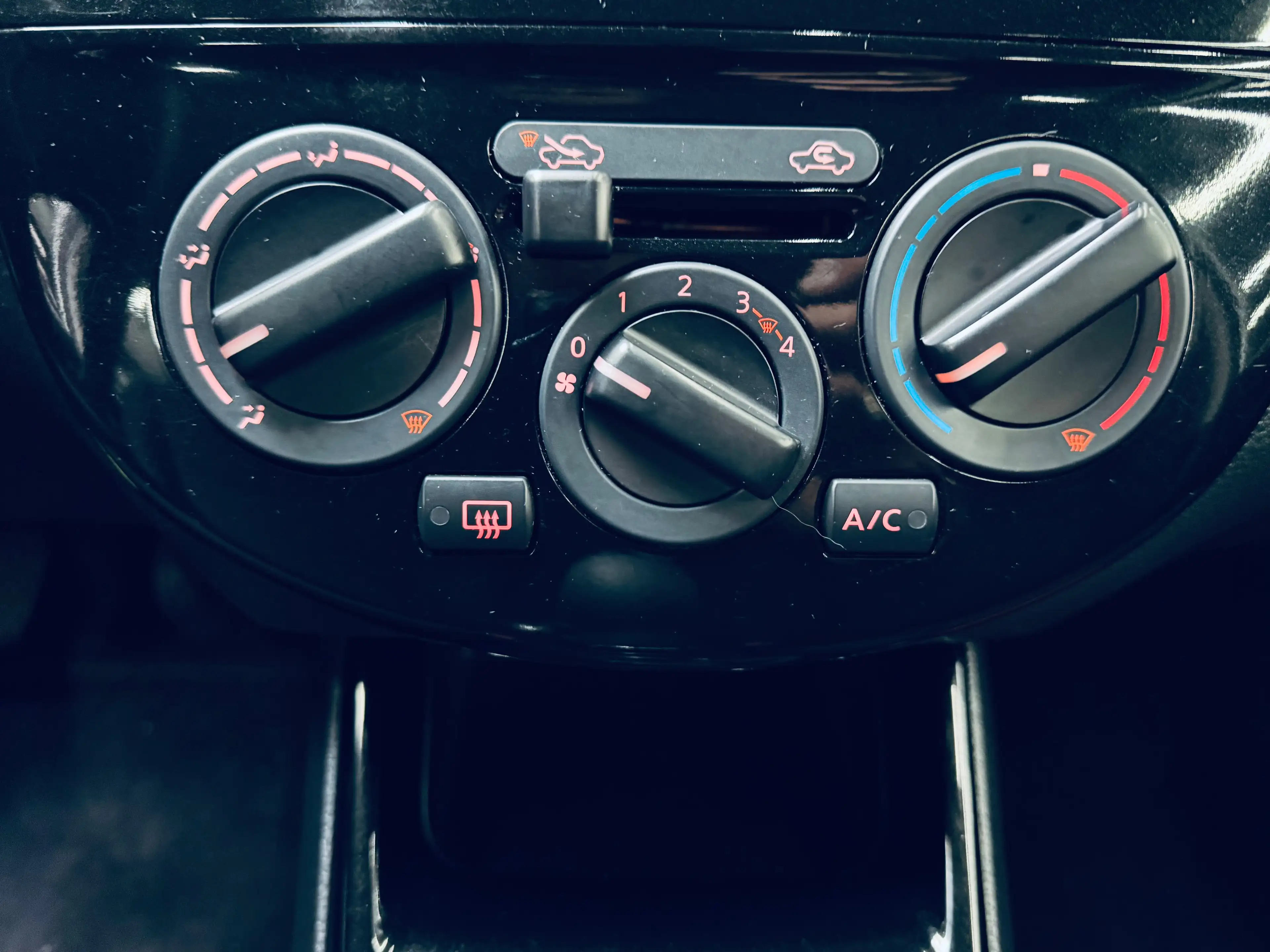 Nissan Pulsar 1.2 DIG-T - air co - cruise control - usb — photo 10