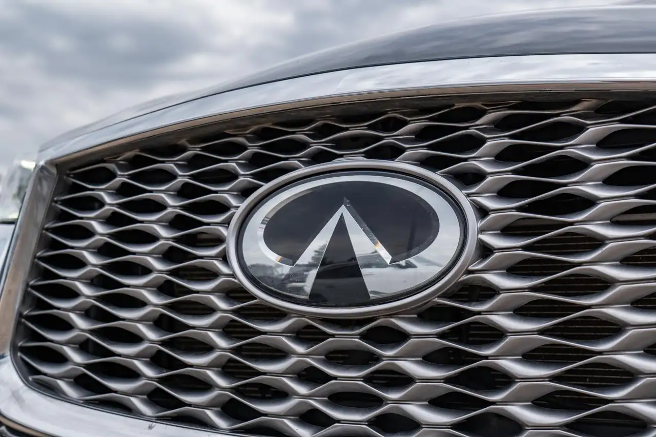 Infiniti QX55 fotografie Infiniti QX55