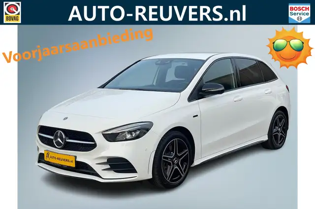 Mercedes-Benz B 250 e AMG Line / LED / Burmester / Navi