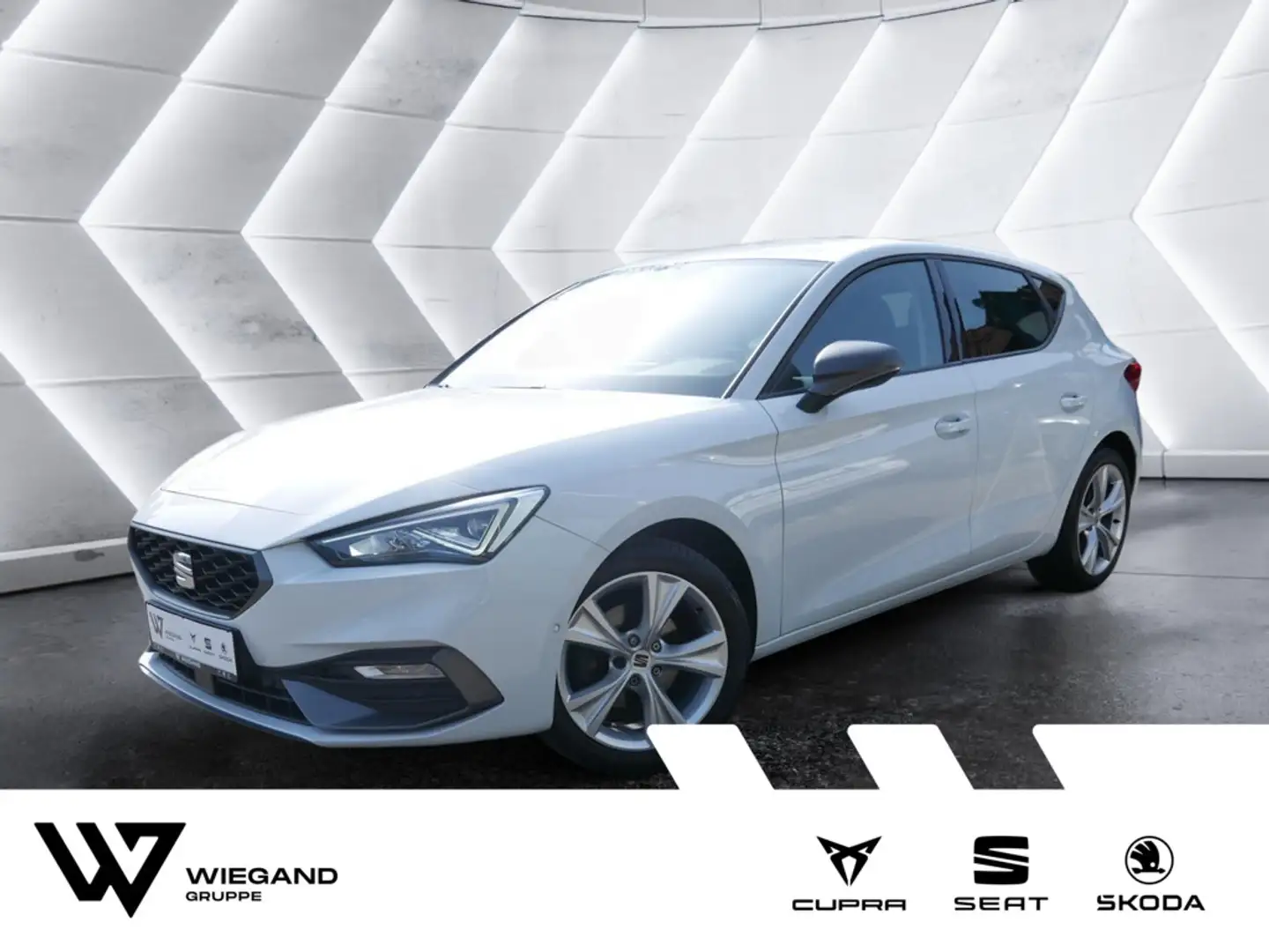 SEAT Leon 1.5 TSI FR KEYLESS PDC SHZ NAVI ACC LED Weiß - 1