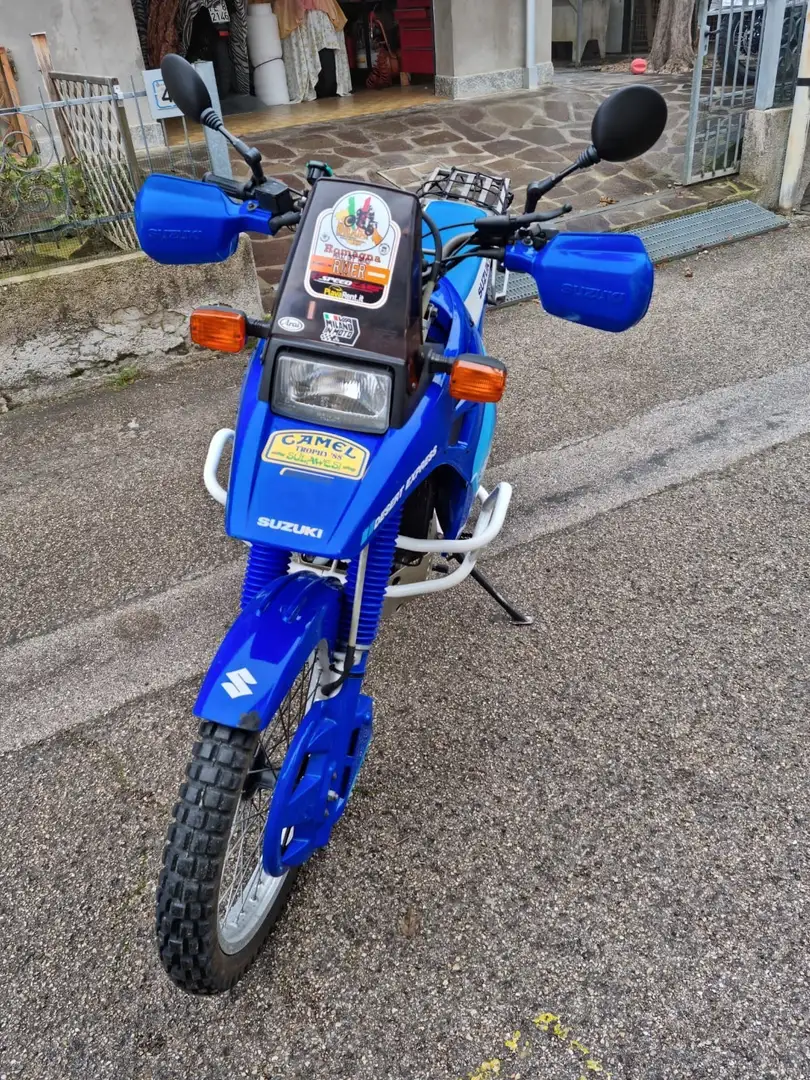 Suzuki DR Big Modrá - 1