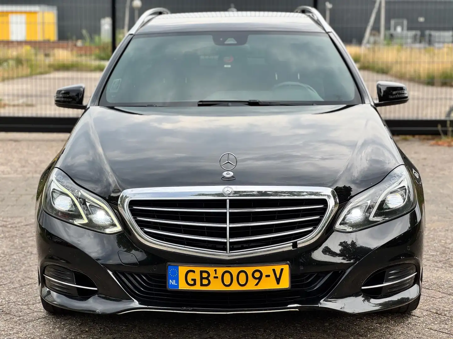 Mercedes-Benz E 200 Estate CDI Ambition Avantgarde|NAVI|AUT|XENON|RIJD Czarny - 2