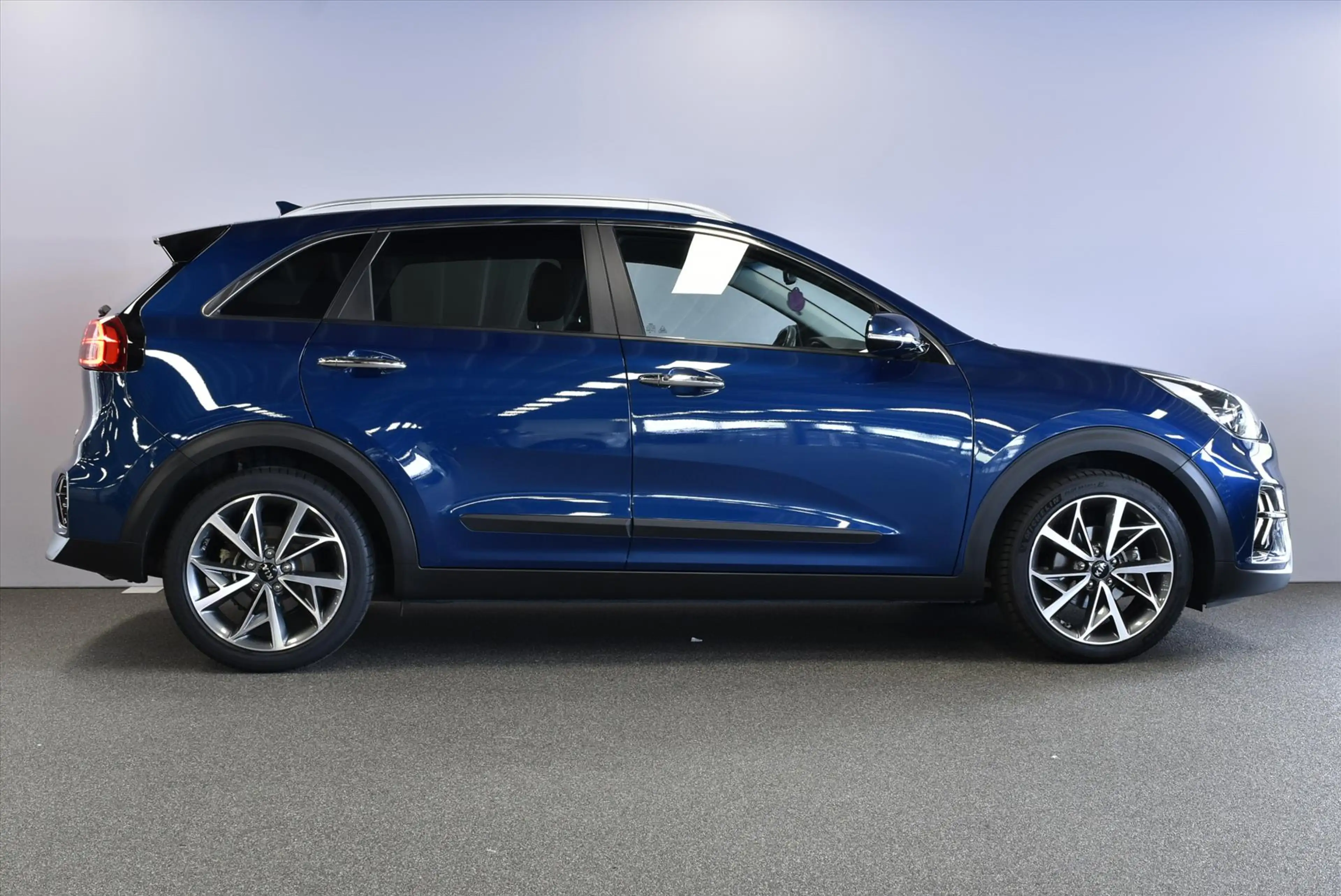 Kia Niro 1.6 GDi Hybrid DynamicPlusLine — photo 3
