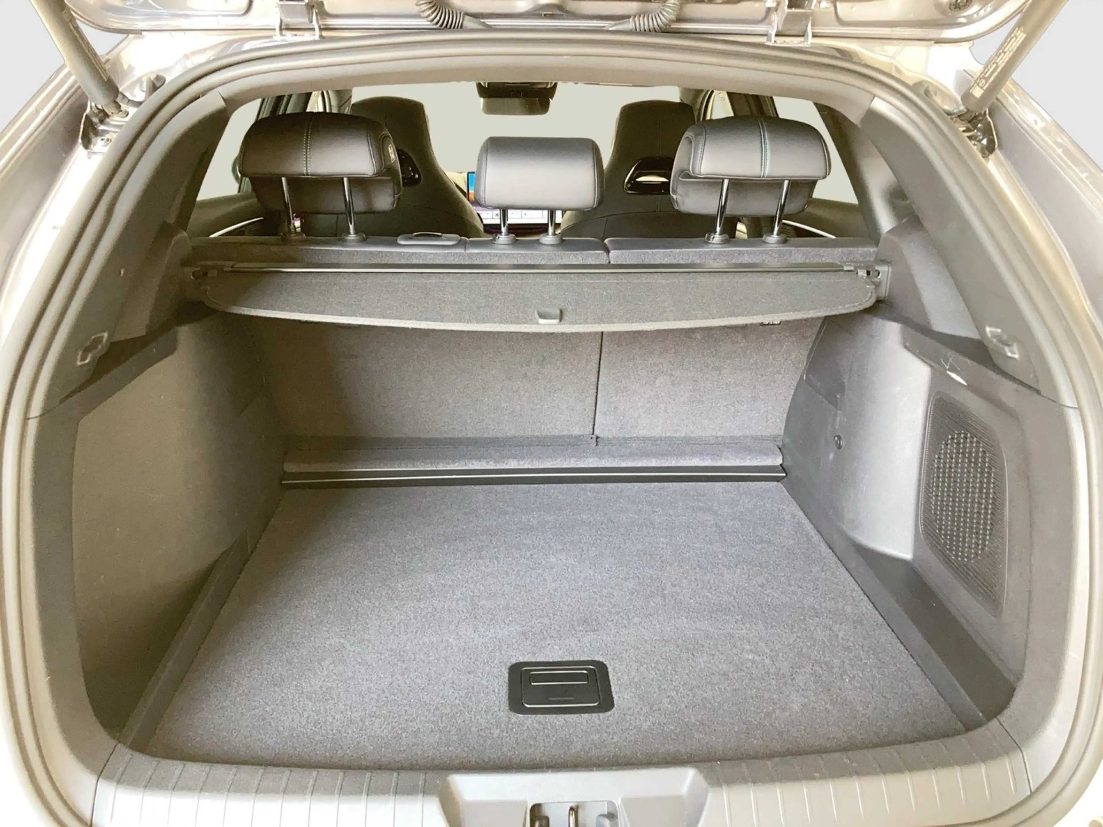 BYD Seal U 160 kW Comfort — photo 11