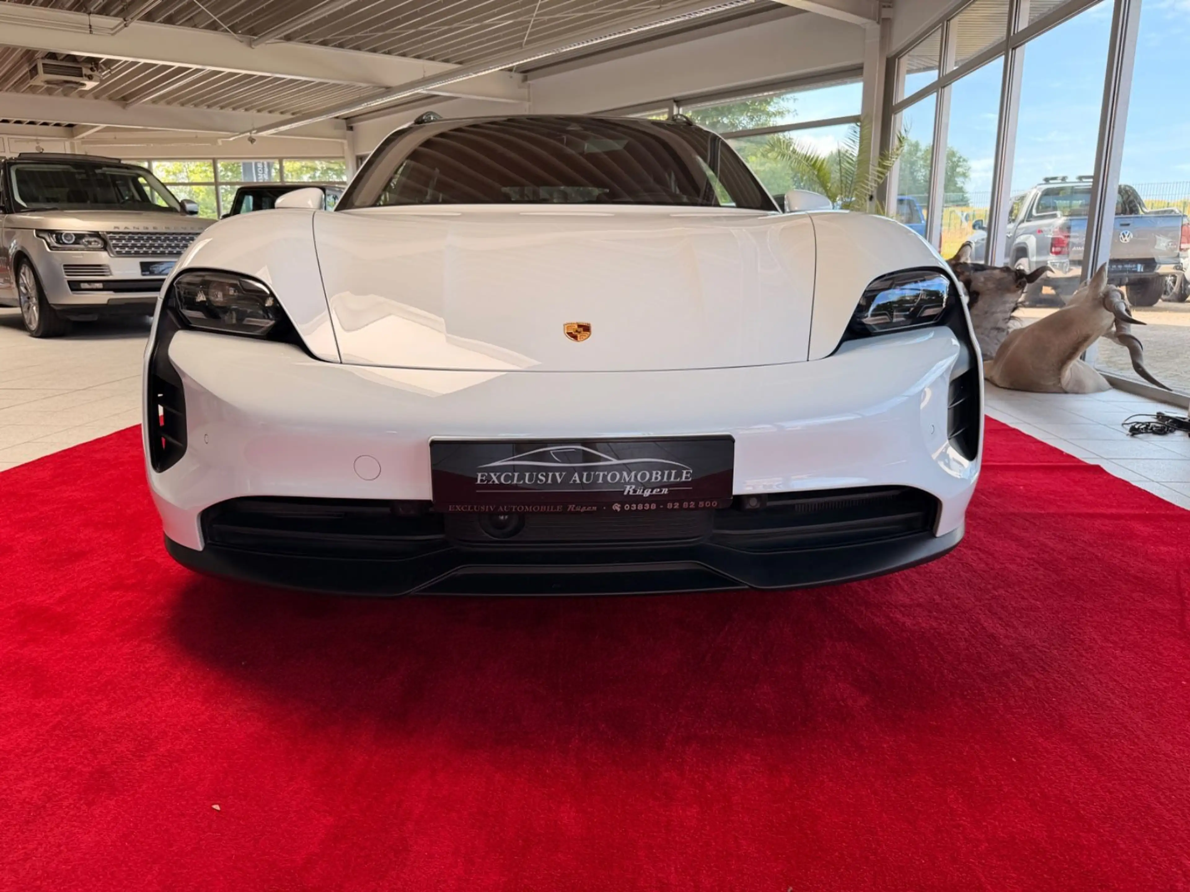 Porsche Taycan Sport Turismo GTS PDCC Headup Approved — photo 3