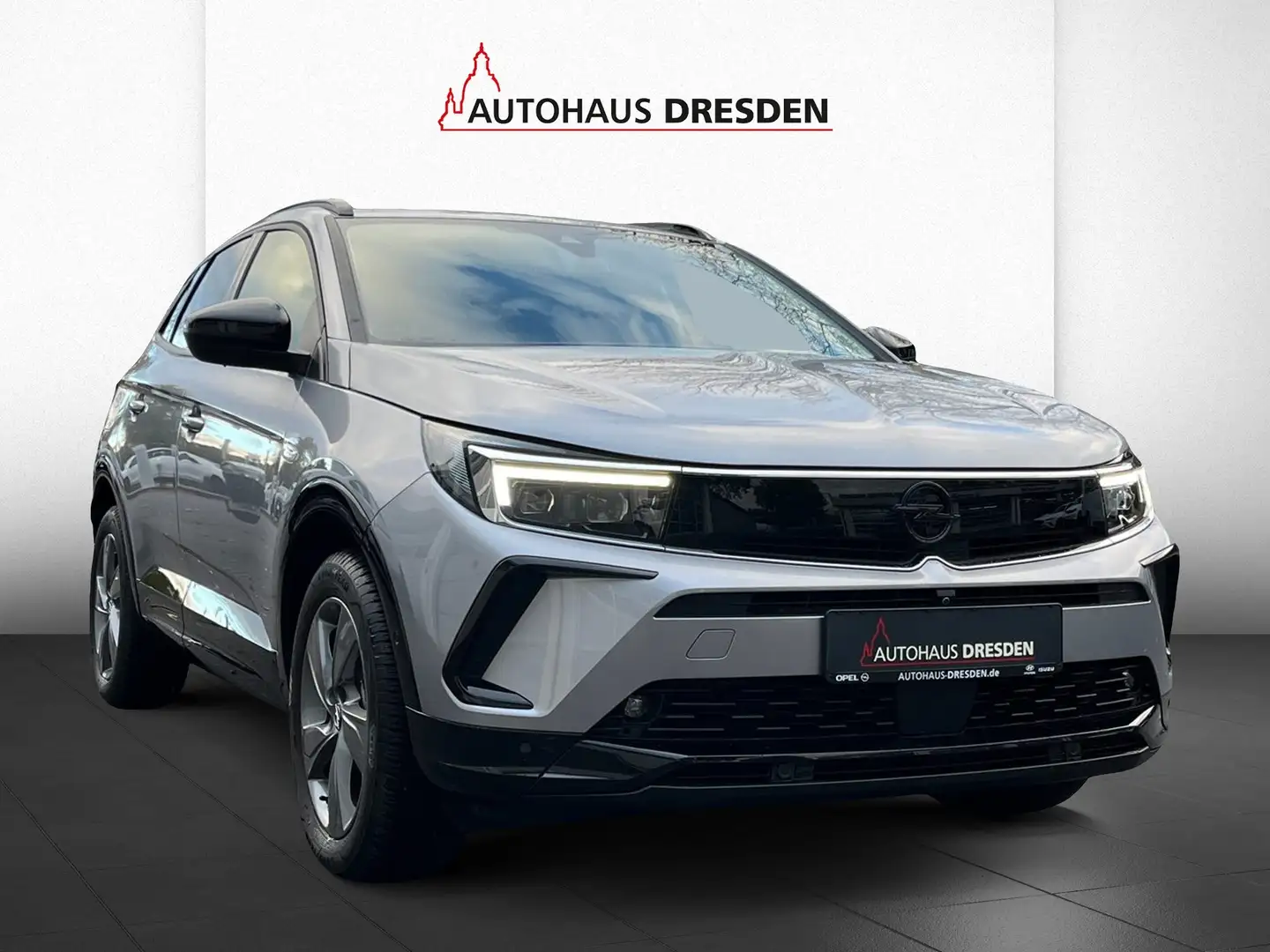 Opel Grandland 1.2 Turbo GS Line LED+Navi+SHZ+2xKlima Gris - 2