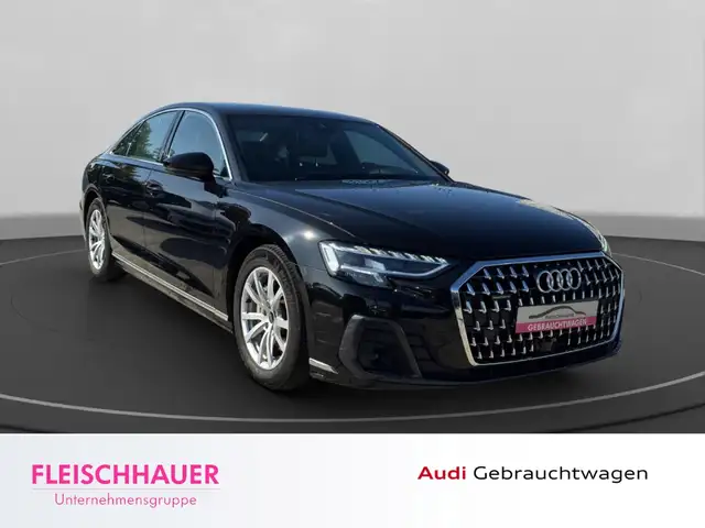 Audi A8 view 9